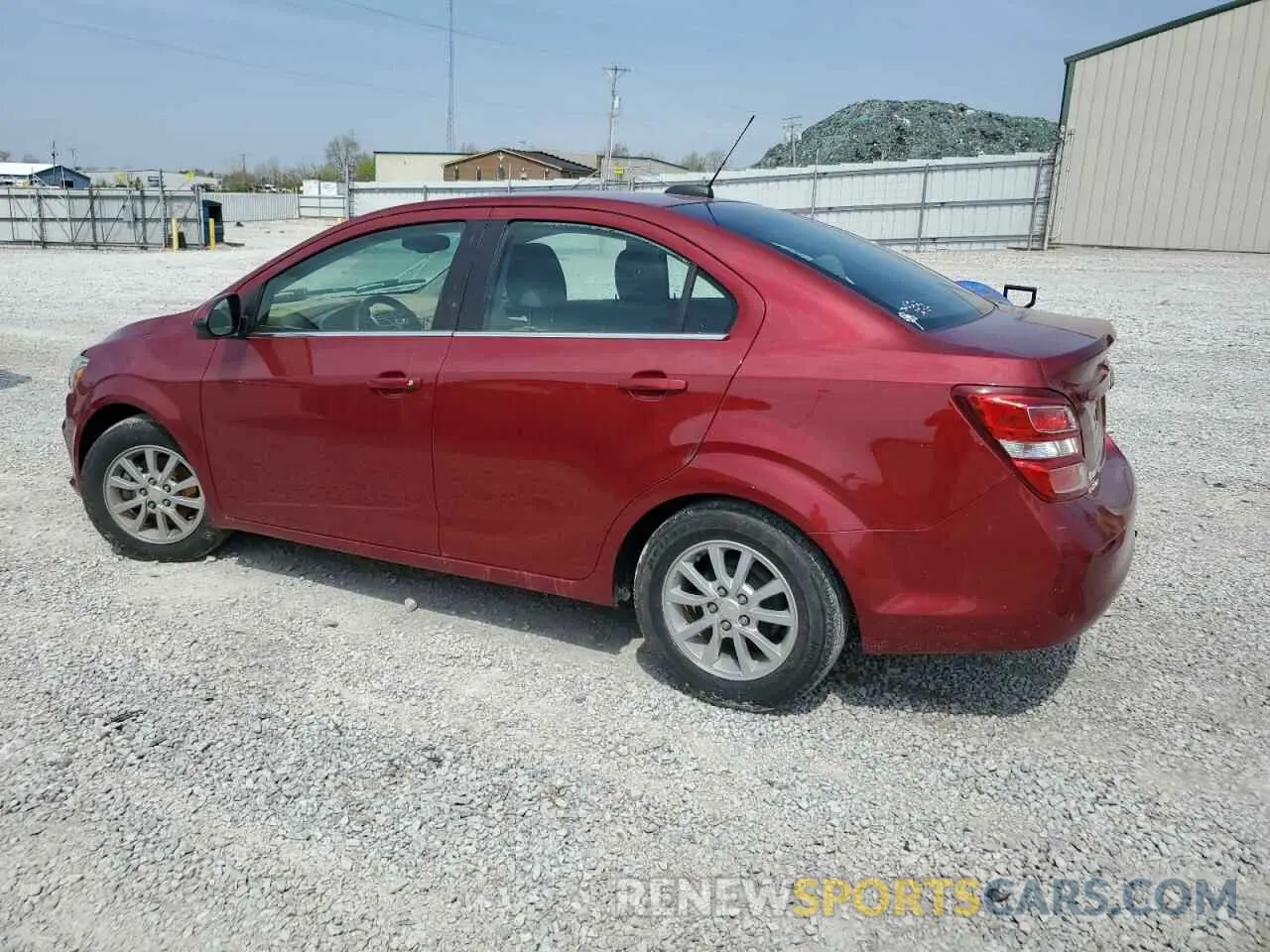 2 fotografías del automóvil dañado 1G1JD5SB6K4102430 CHEVROLET SONIC 2019