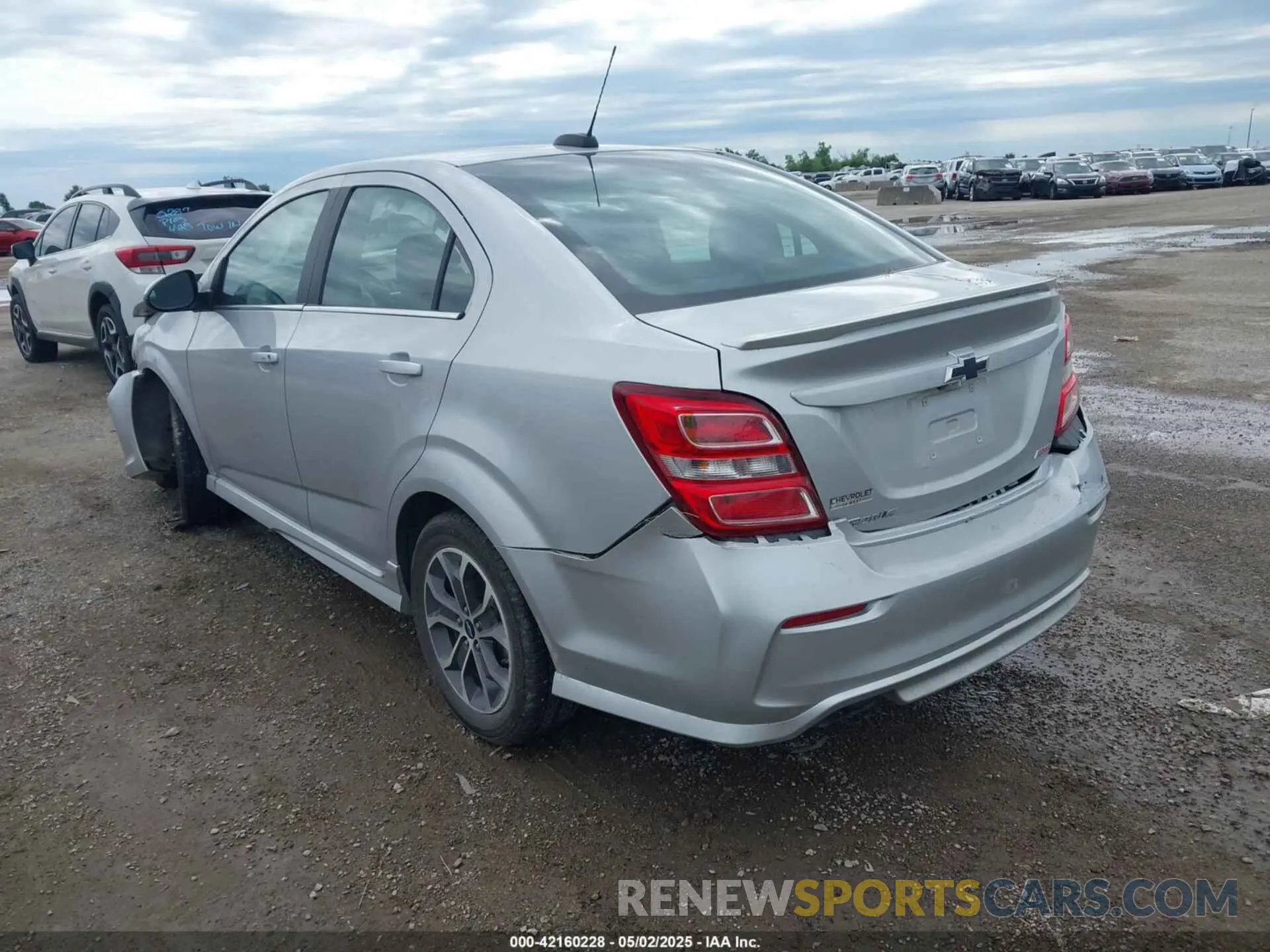 3 fotografías del automóvil dañado 1G1JD5SB6K4111161 CHEVROLET SONIC 2019