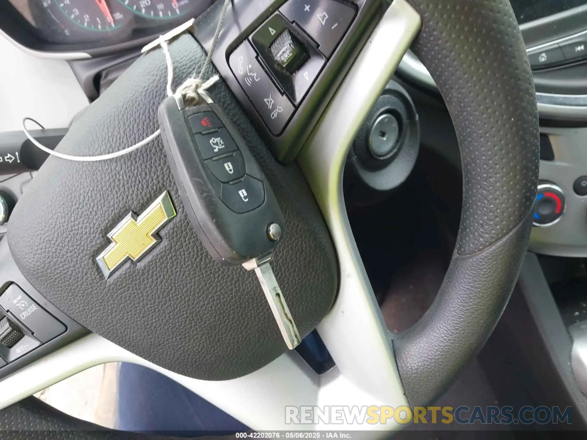 11 fotografías del automóvil dañado 1G1JD5SB7K4143486 CHEVROLET SONIC 2019