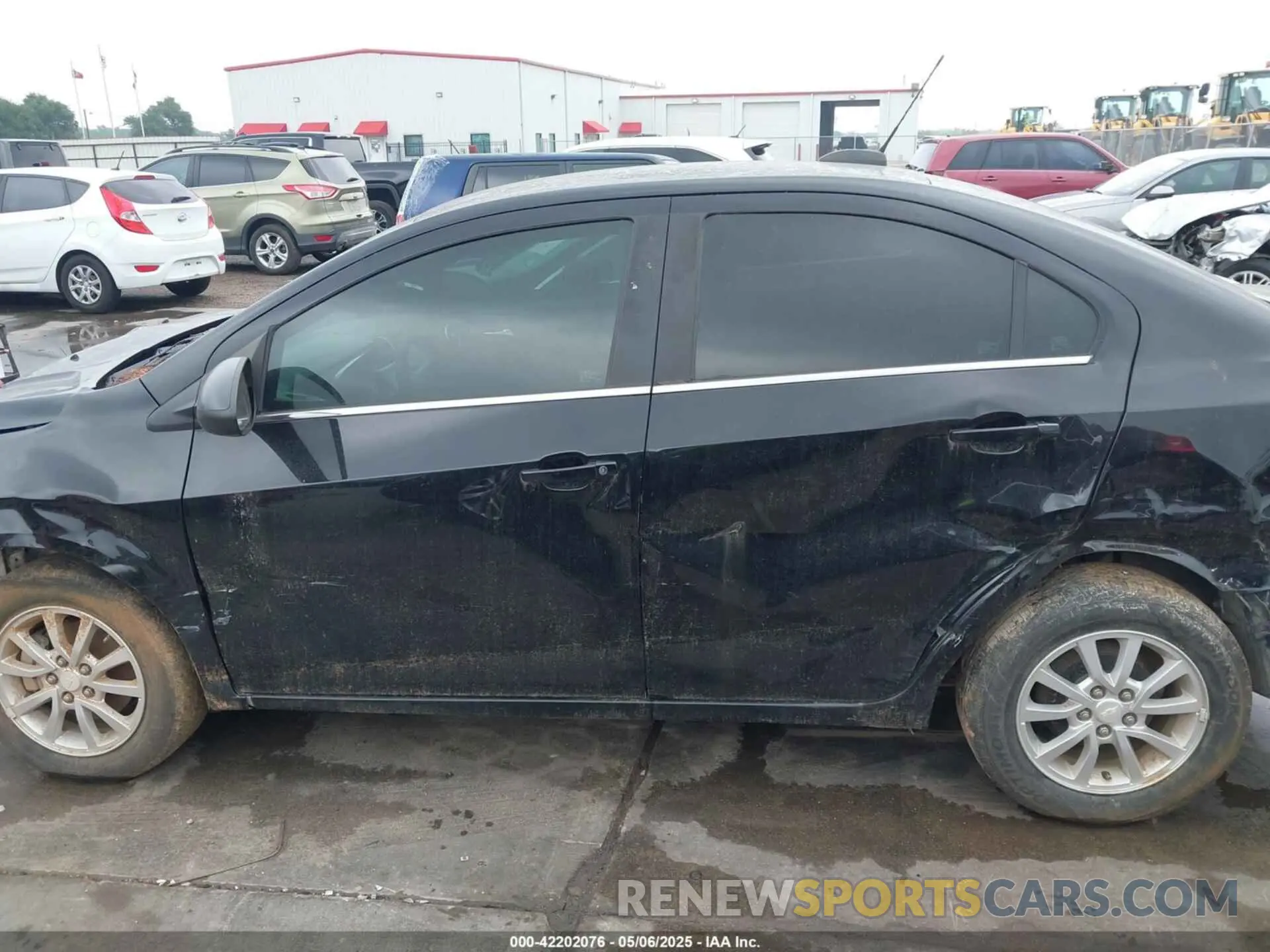 15 fotografías del automóvil dañado 1G1JD5SB7K4143486 CHEVROLET SONIC 2019