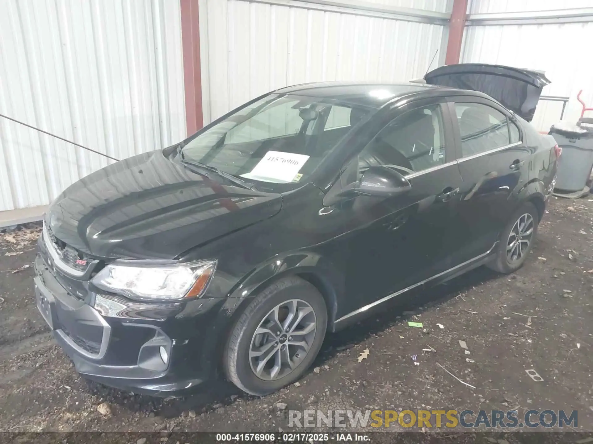 2 fotografías del automóvil dañado 1G1JD5SBXK4114452 CHEVROLET SONIC 2019