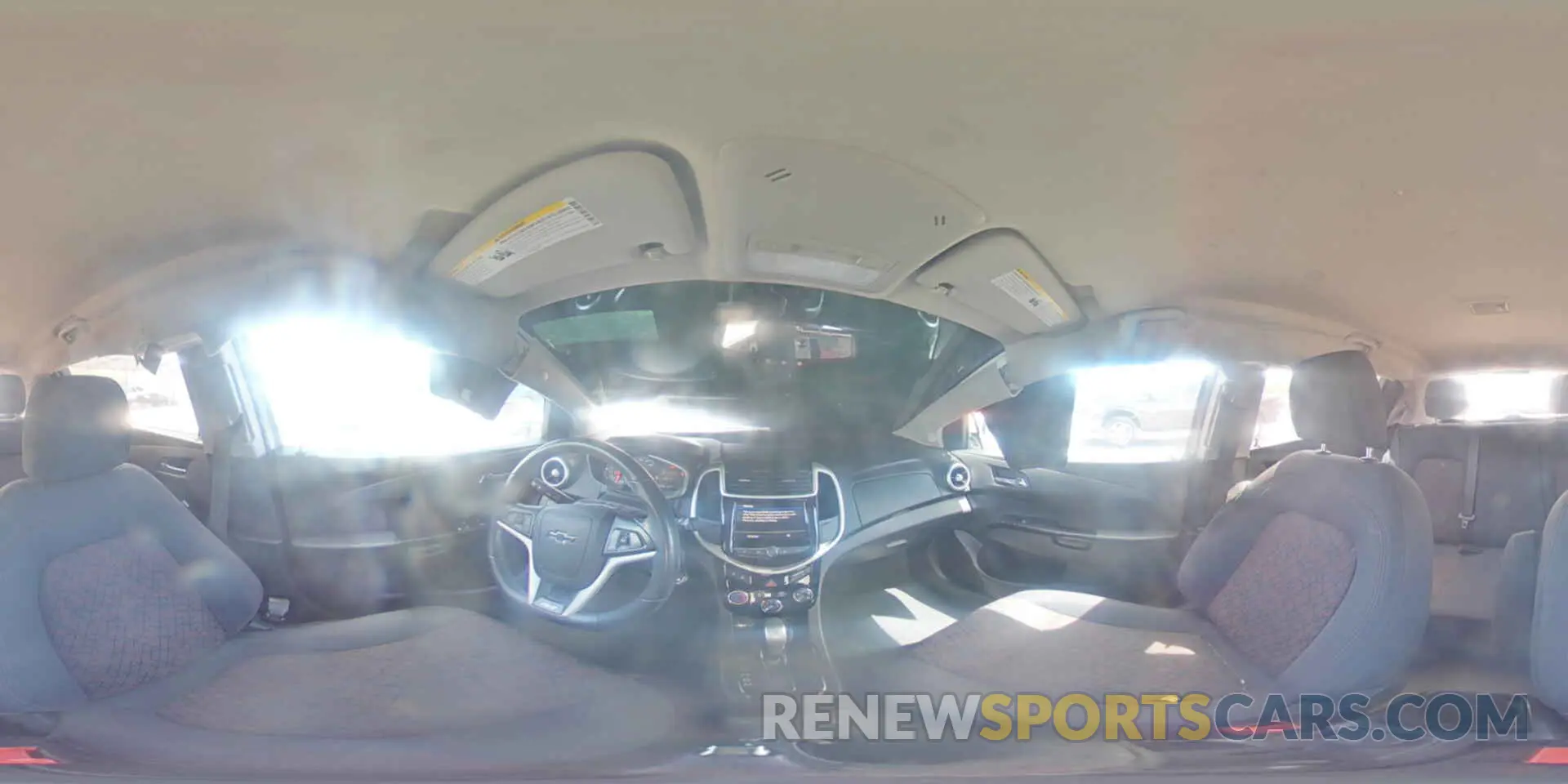 12 fotografías del automóvil dañado 1G1JD6SB5K4125008 CHEVROLET SONIC 2019