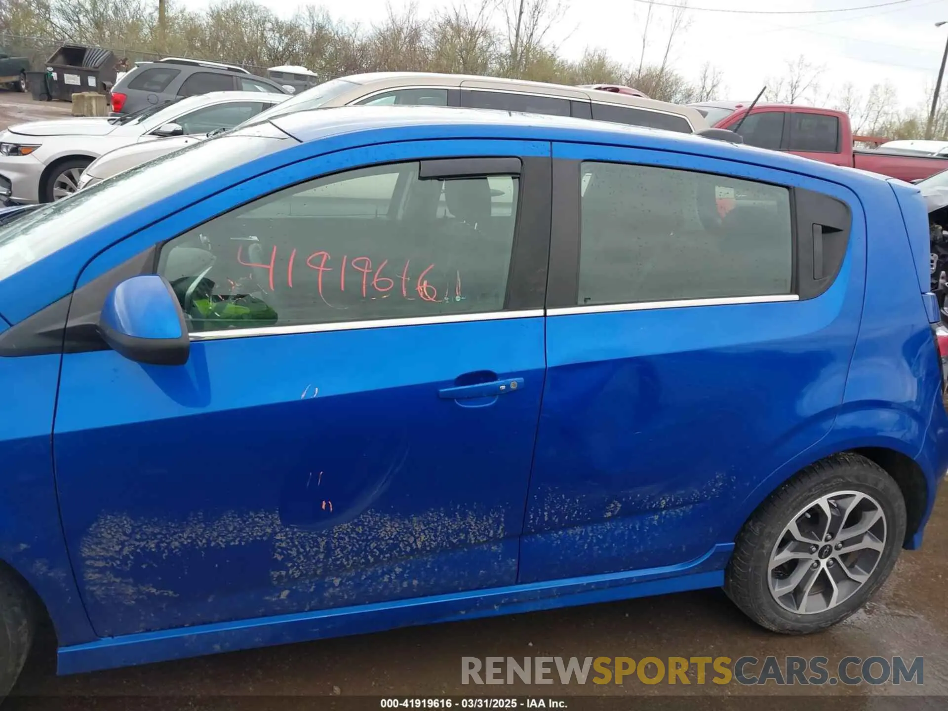 14 fotografías del automóvil dañado 1G1JD6SB7K4149147 CHEVROLET SONIC 2019