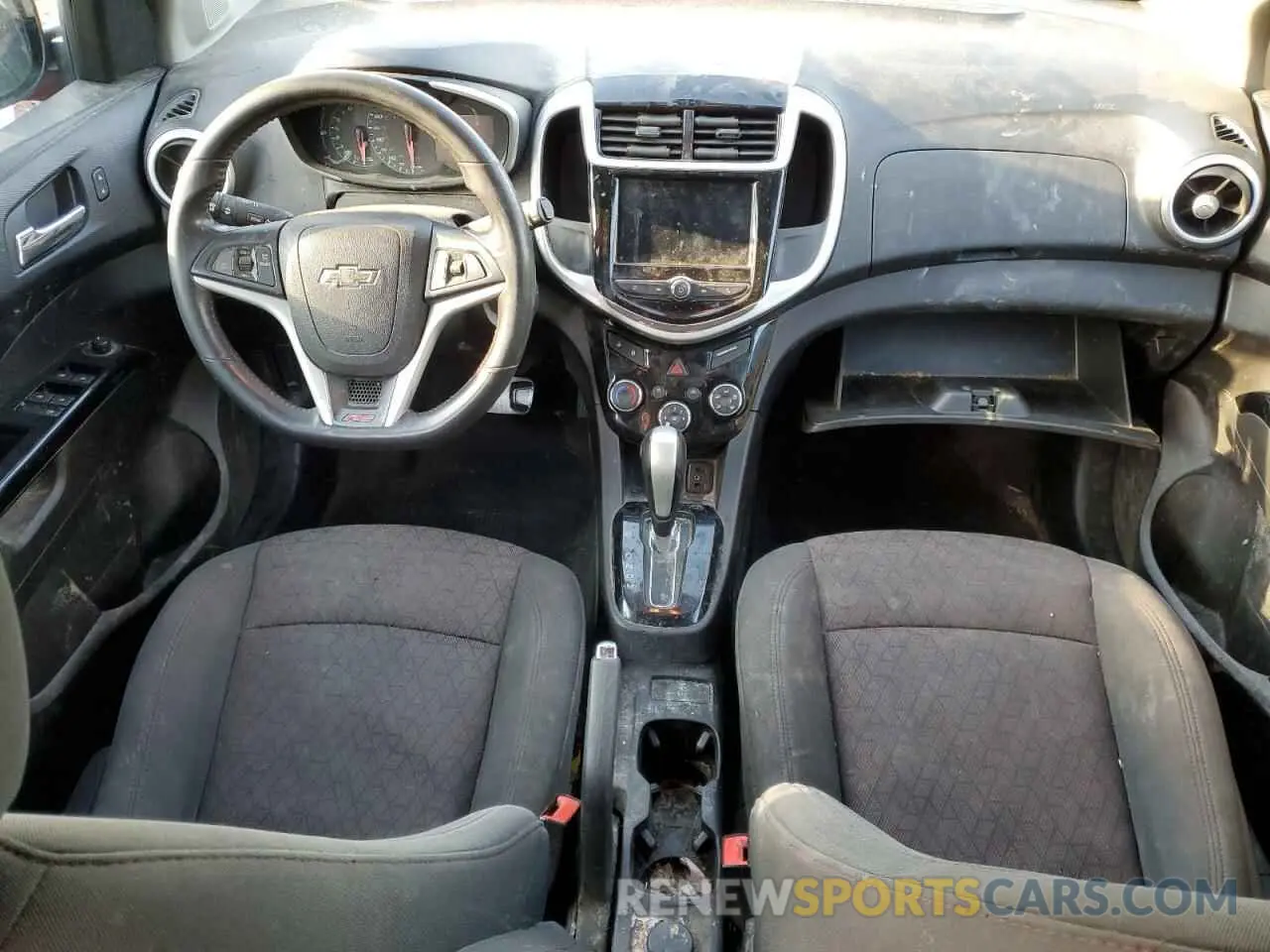 8 fotografías del automóvil dañado 1G1JD6SB8K4106291 CHEVROLET SONIC 2019