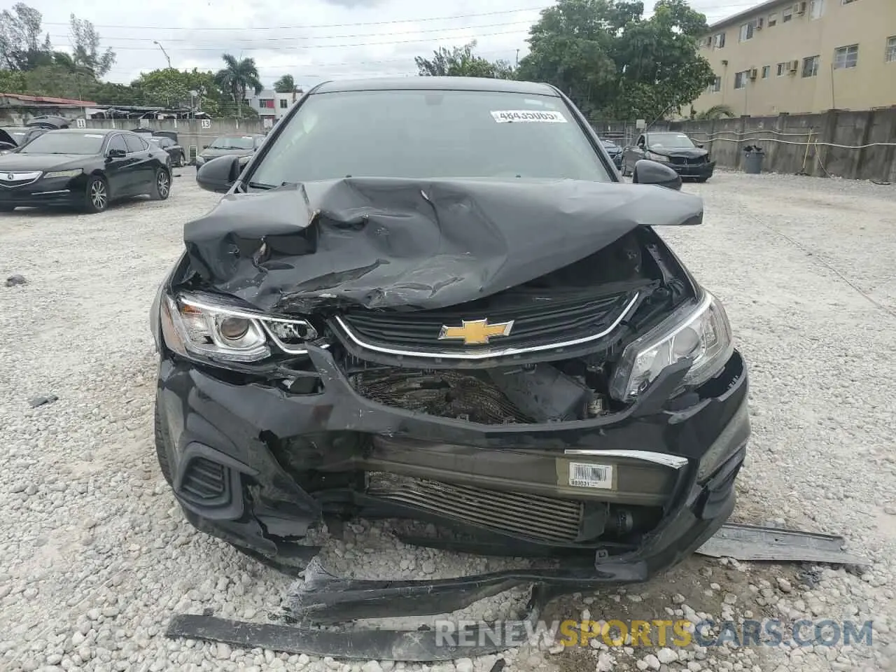 5 fotografías del automóvil dañado 1G1JF5SB1K4122885 CHEVROLET SONIC 2019