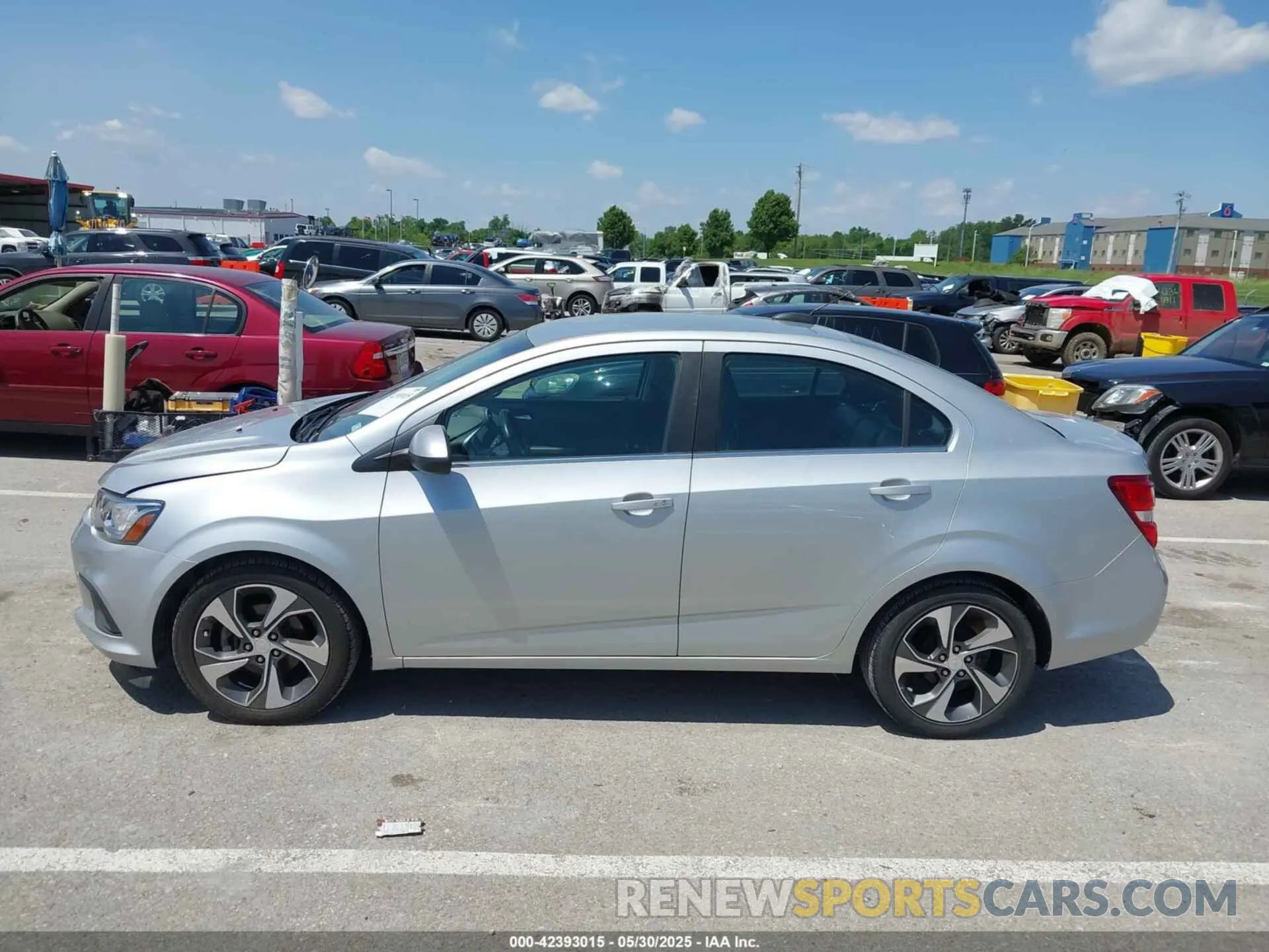 14 fotografías del automóvil dañado 1G1JF5SB2K4125181 CHEVROLET SONIC 2019