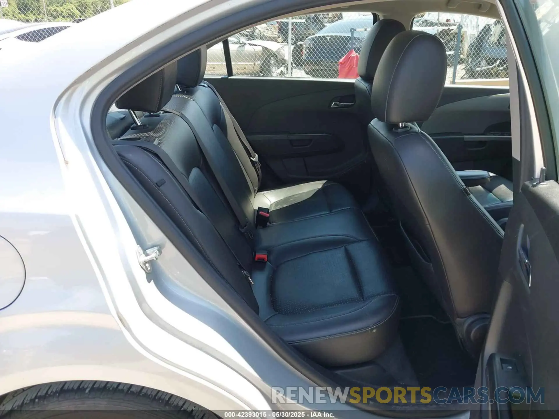 8 fotografías del automóvil dañado 1G1JF5SB2K4125181 CHEVROLET SONIC 2019