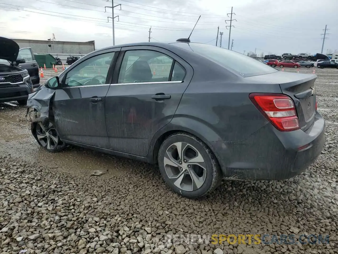 2 fotografías del automóvil dañado 1G1JF5SB3K4128171 CHEVROLET SONIC 2019