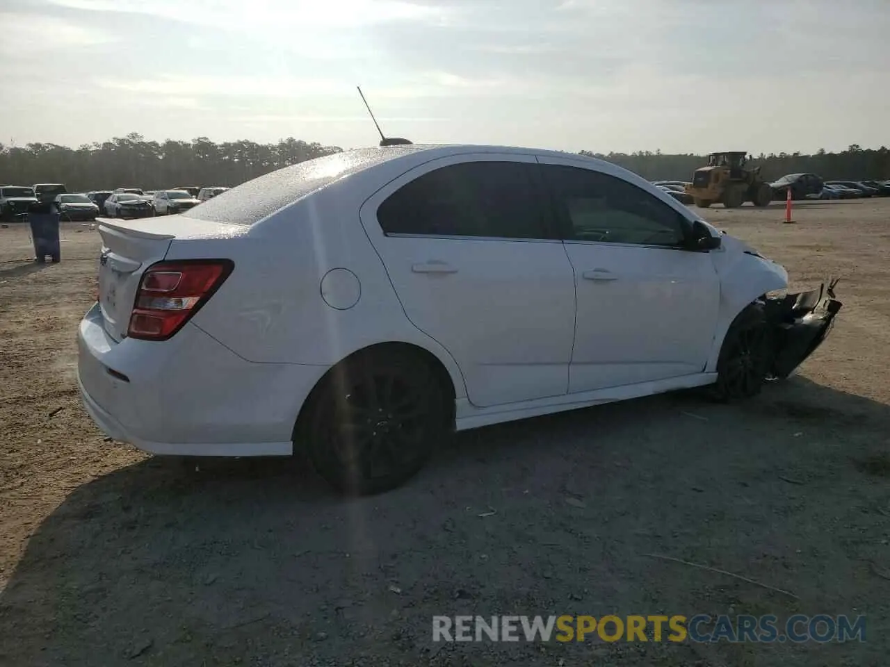 3 fotografías del automóvil dañado 1G1JF5SB5K4112652 CHEVROLET SONIC 2019