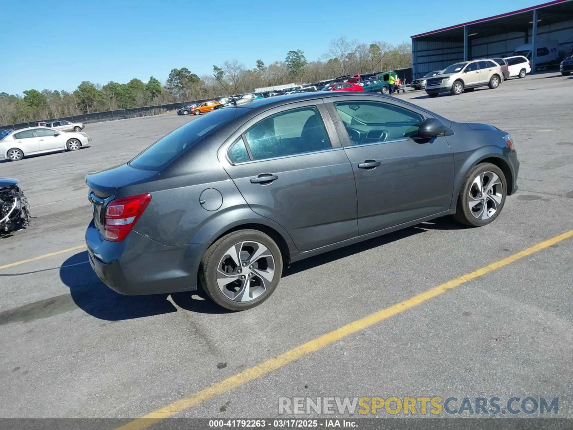 4 fotografías del automóvil dañado 1G1JF5SB5K4127944 CHEVROLET SONIC 2019