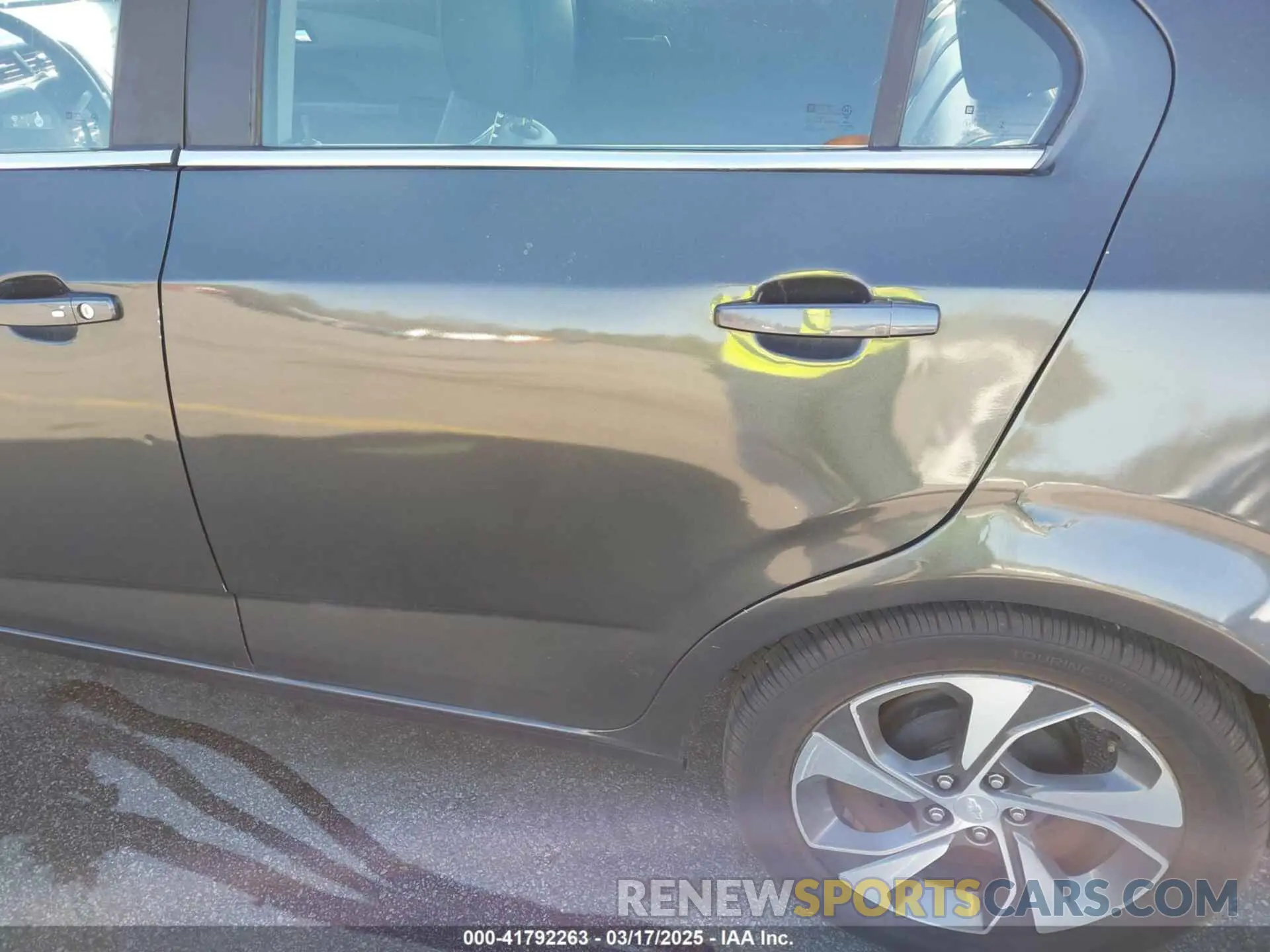 6 fotografías del automóvil dañado 1G1JF5SB5K4127944 CHEVROLET SONIC 2019