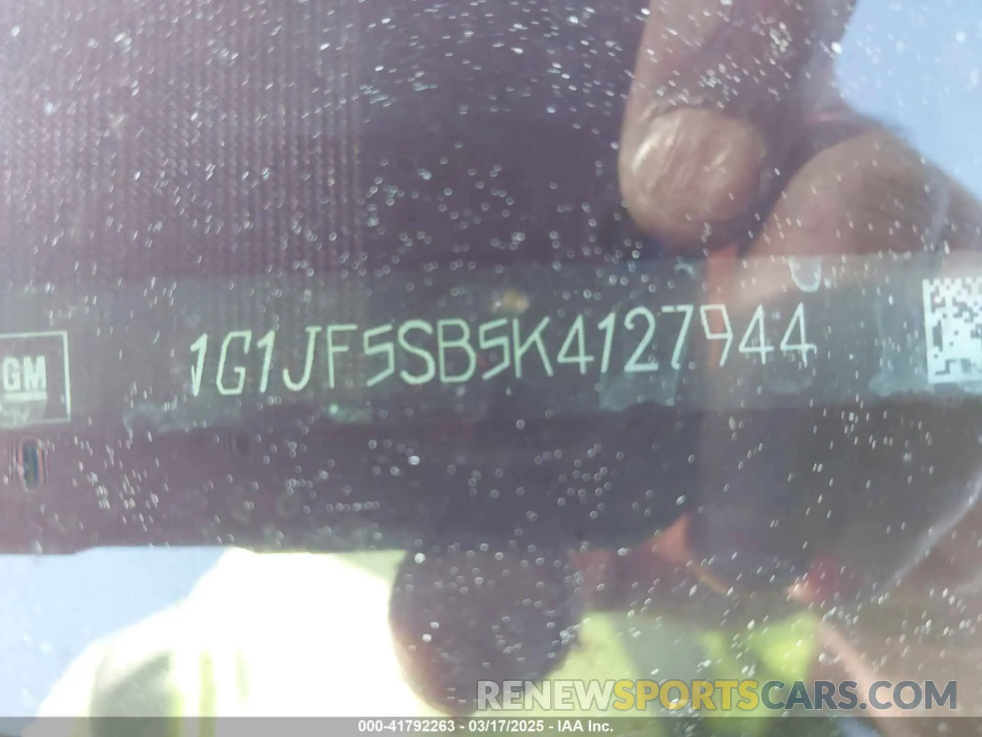 9 fotografías del automóvil dañado 1G1JF5SB5K4127944 CHEVROLET SONIC 2019