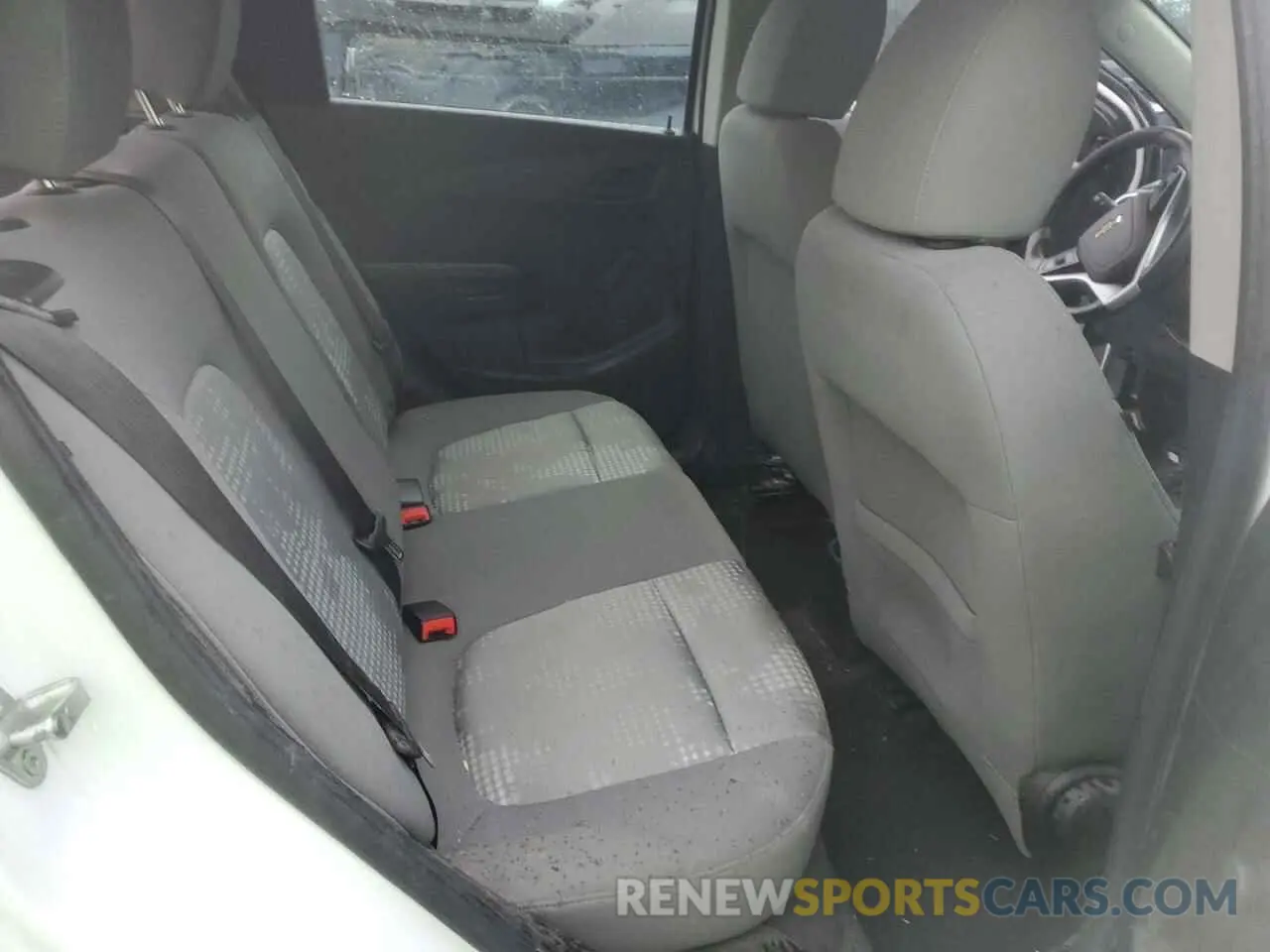 10 fotografías del automóvil dañado 1G1JG6SB5K4128613 CHEVROLET SONIC 2019
