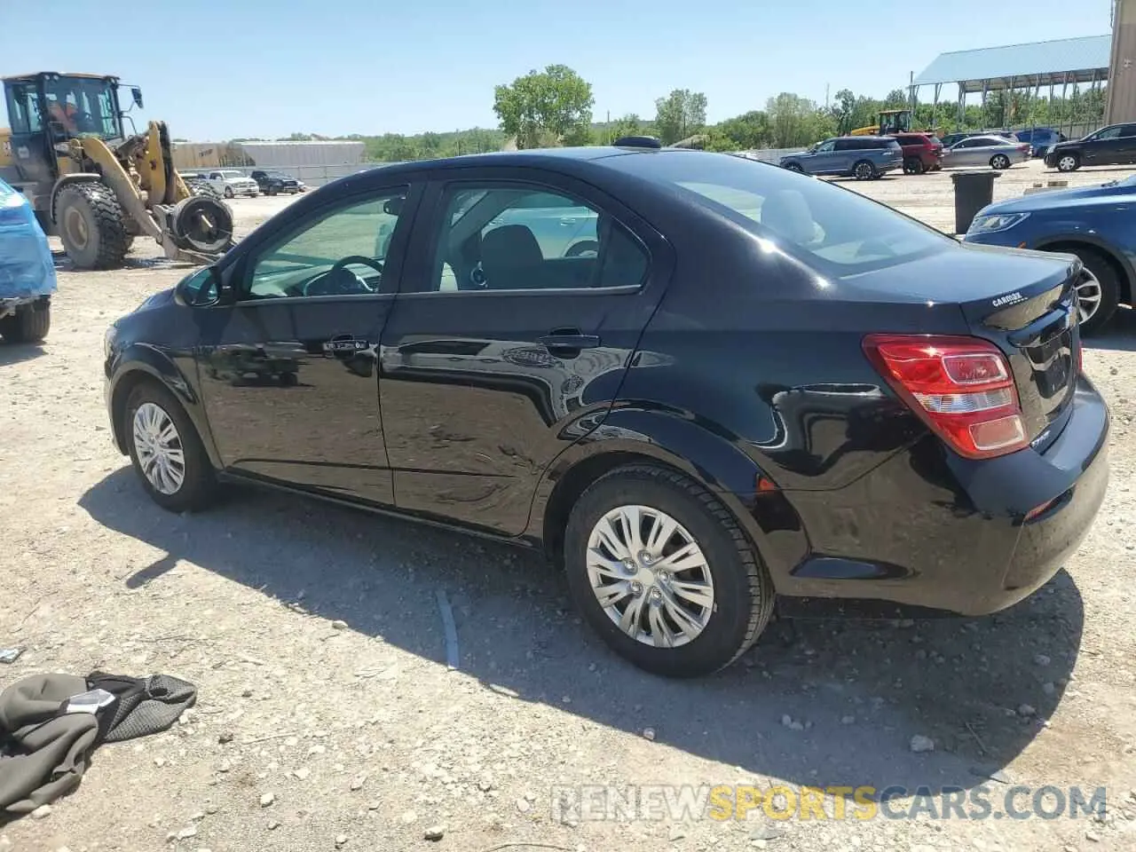 2 fotografías del automóvil dañado 1G1JB5SB7L4107997 CHEVROLET SONIC 2020