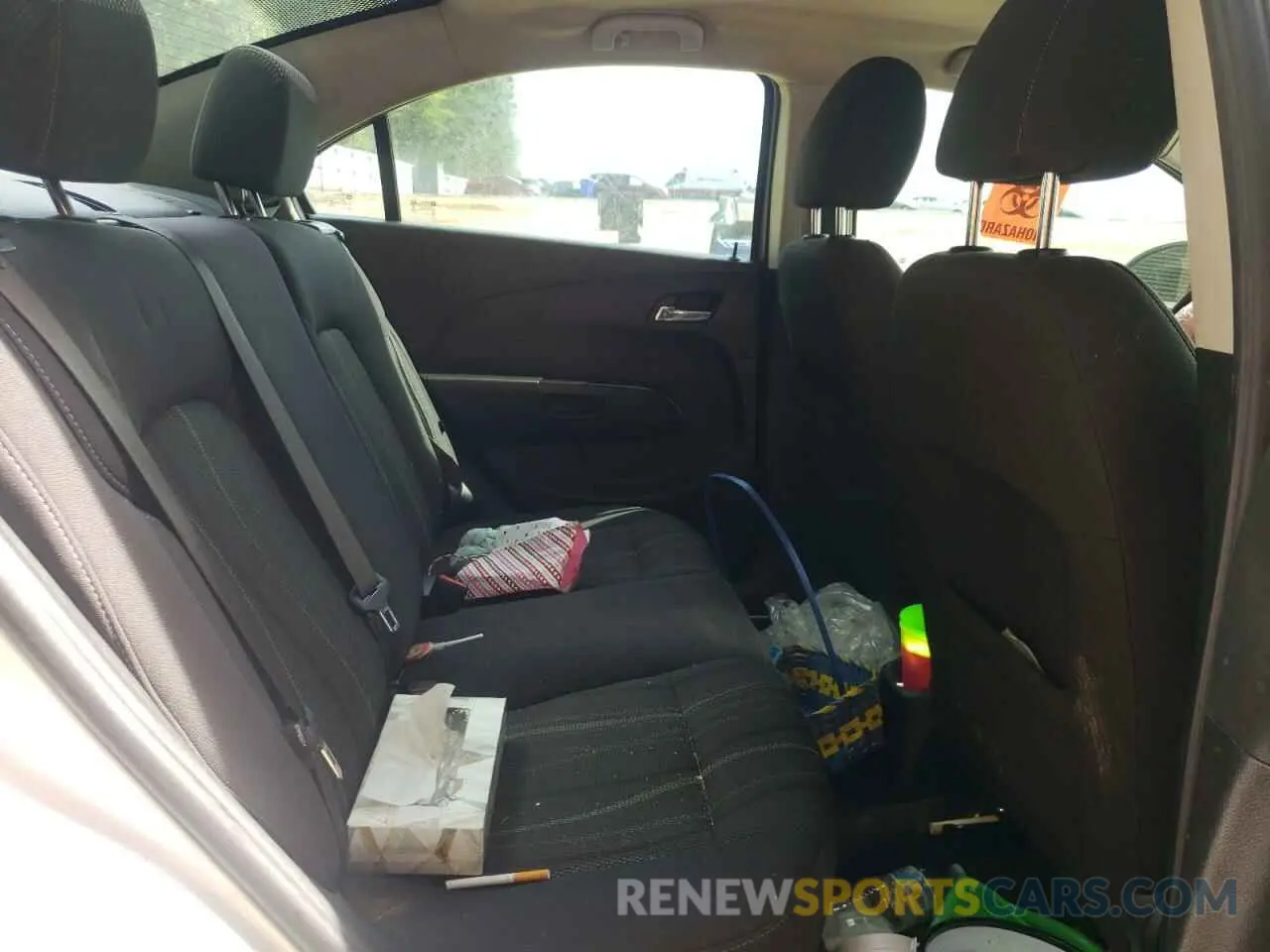 10 fotografías del automóvil dañado 1G1JD5SB3L4101575 CHEVROLET SONIC 2020