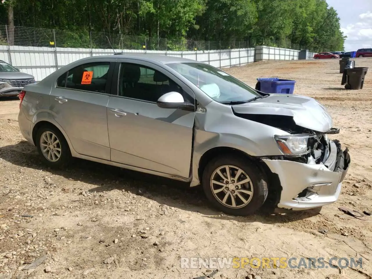4 fotografías del automóvil dañado 1G1JD5SB3L4101575 CHEVROLET SONIC 2020