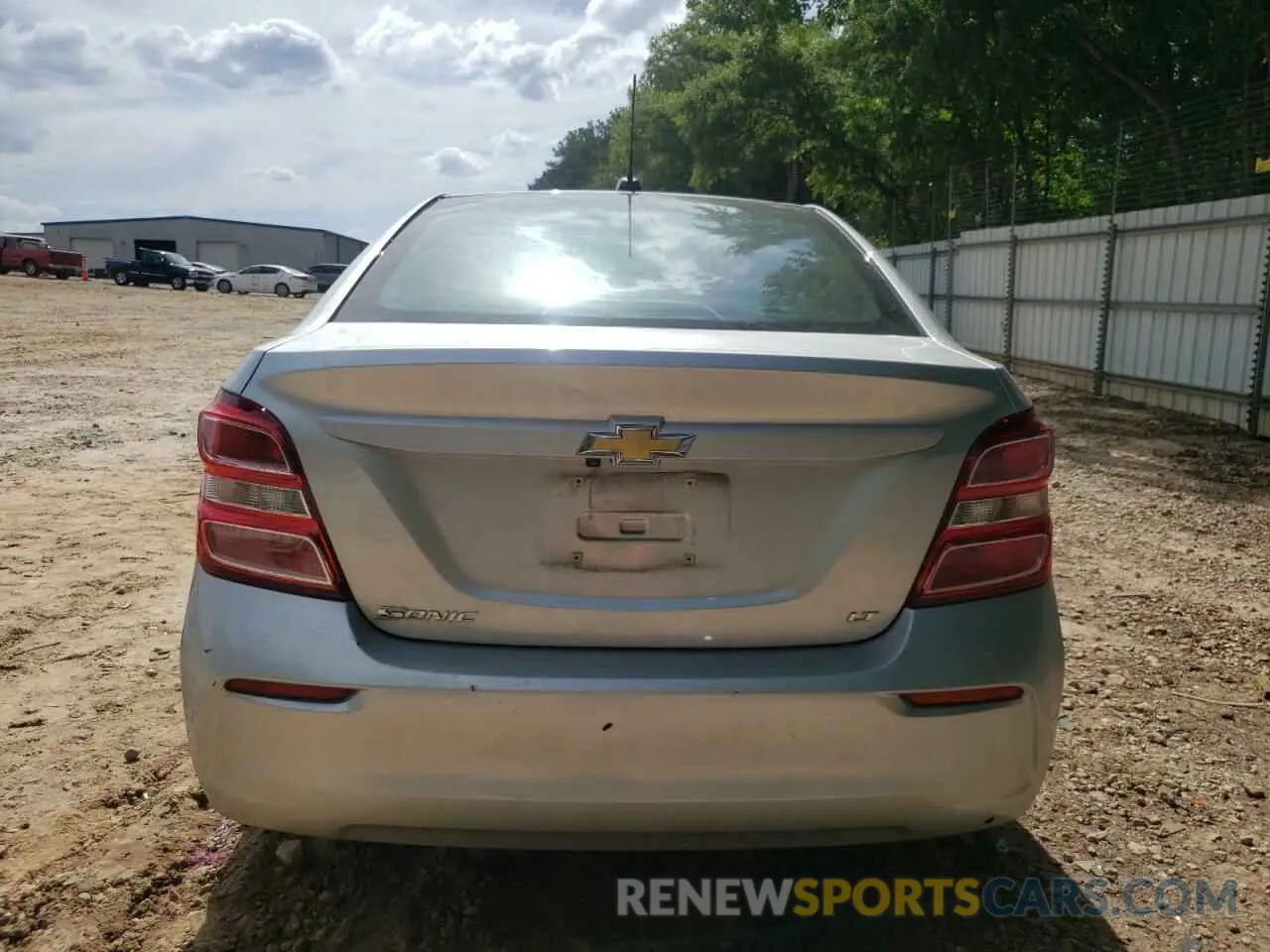 6 fotografías del automóvil dañado 1G1JD5SB3L4101575 CHEVROLET SONIC 2020