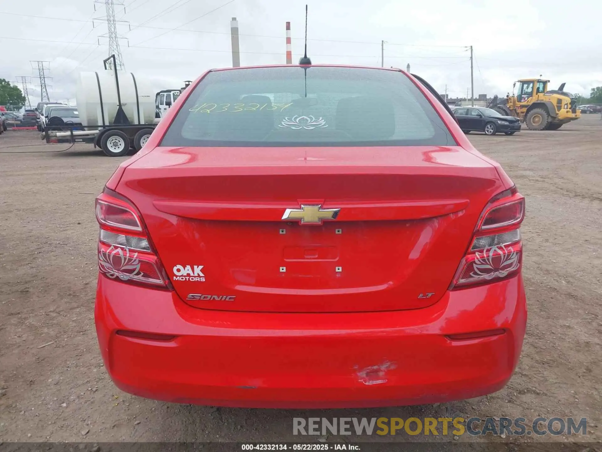 16 fotografías del automóvil dañado 1G1JD5SB3L4104217 CHEVROLET SONIC 2020