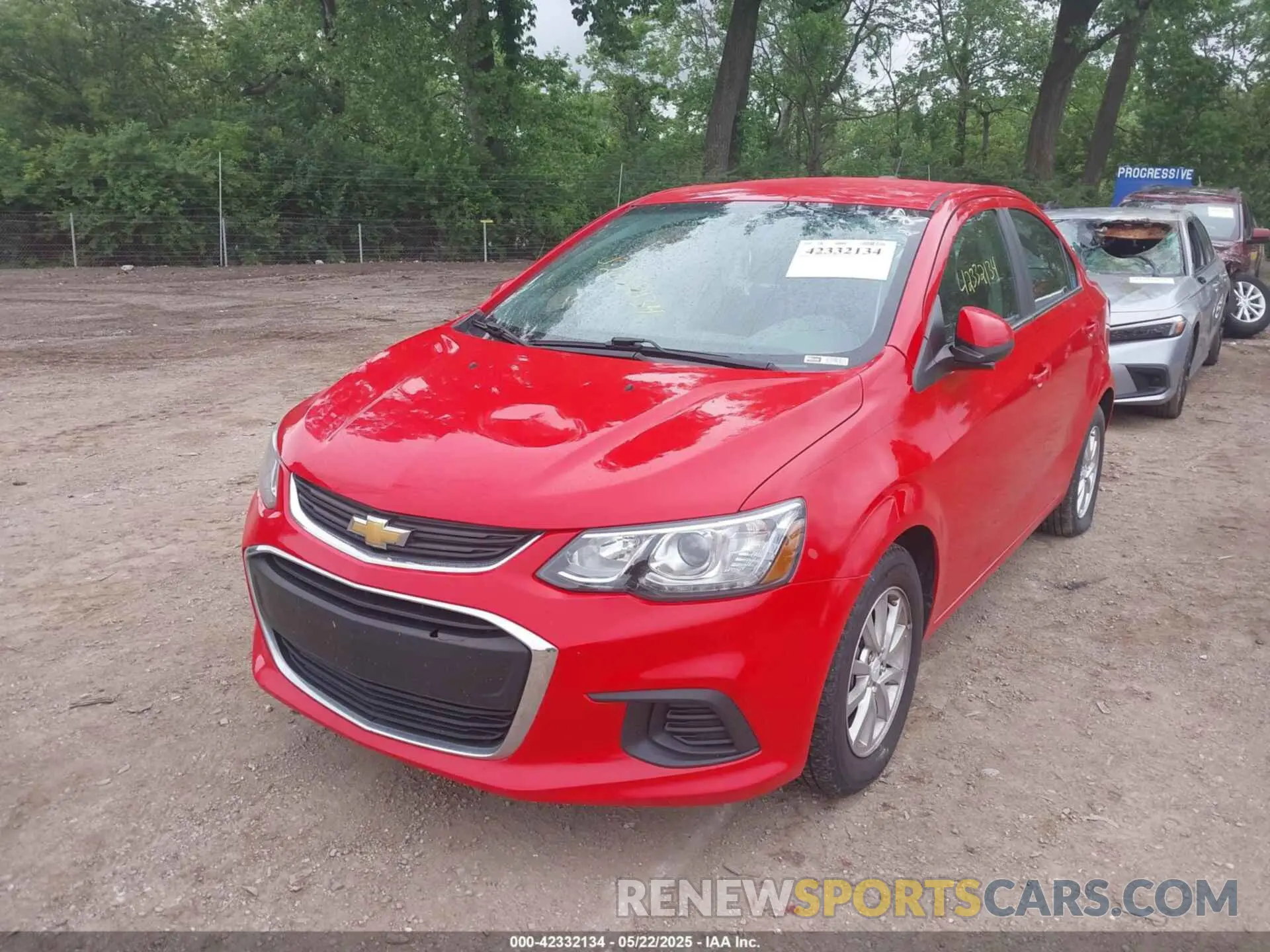 2 fotografías del automóvil dañado 1G1JD5SB3L4104217 CHEVROLET SONIC 2020