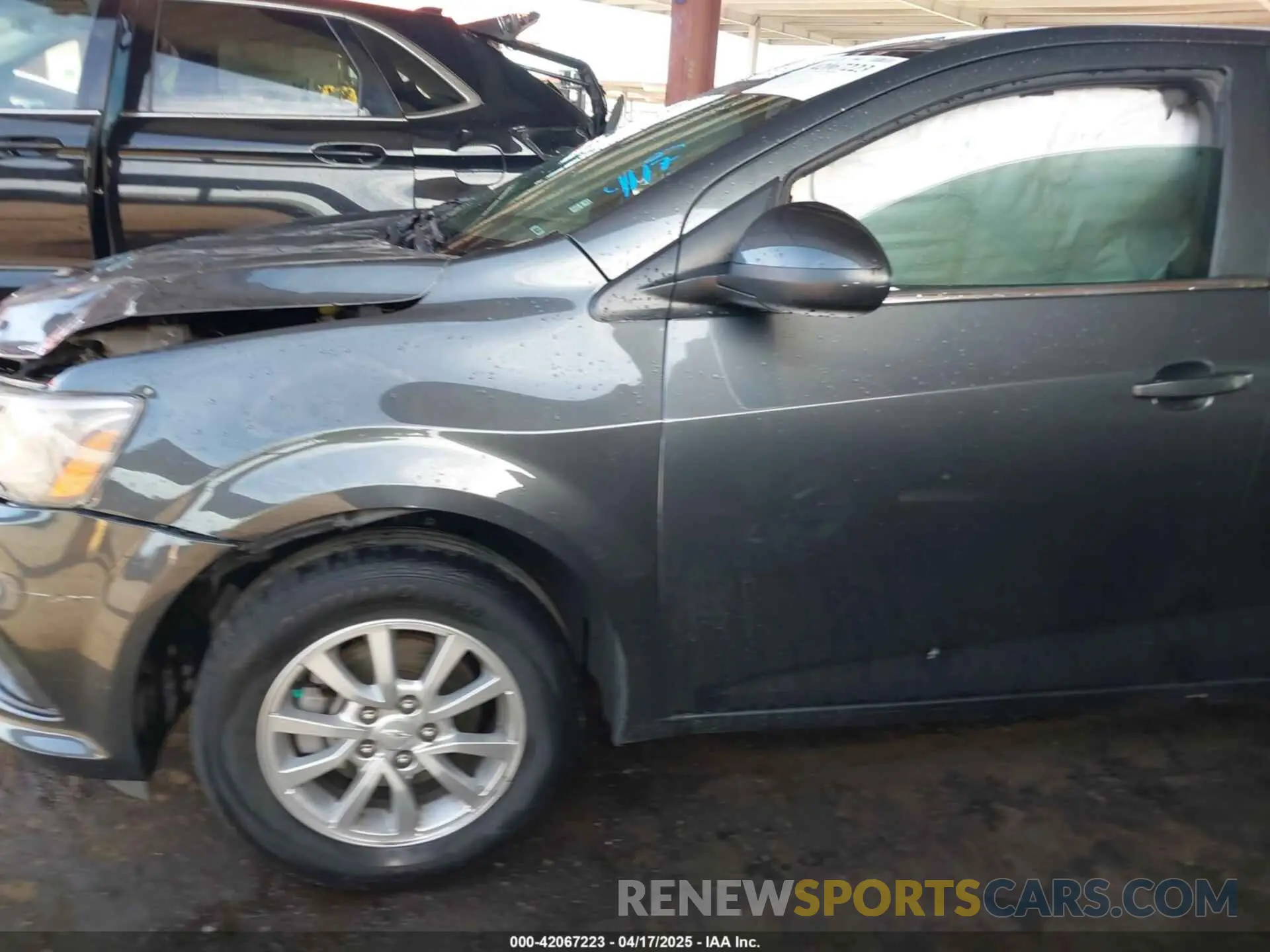 13 fotografías del automóvil dañado 1G1JD5SB6L4122565 CHEVROLET SONIC 2020