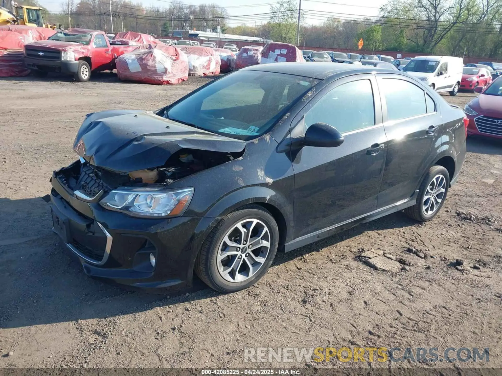 2 fotografías del automóvil dañado 1G1JD5SB6L4140998 CHEVROLET SONIC 2020