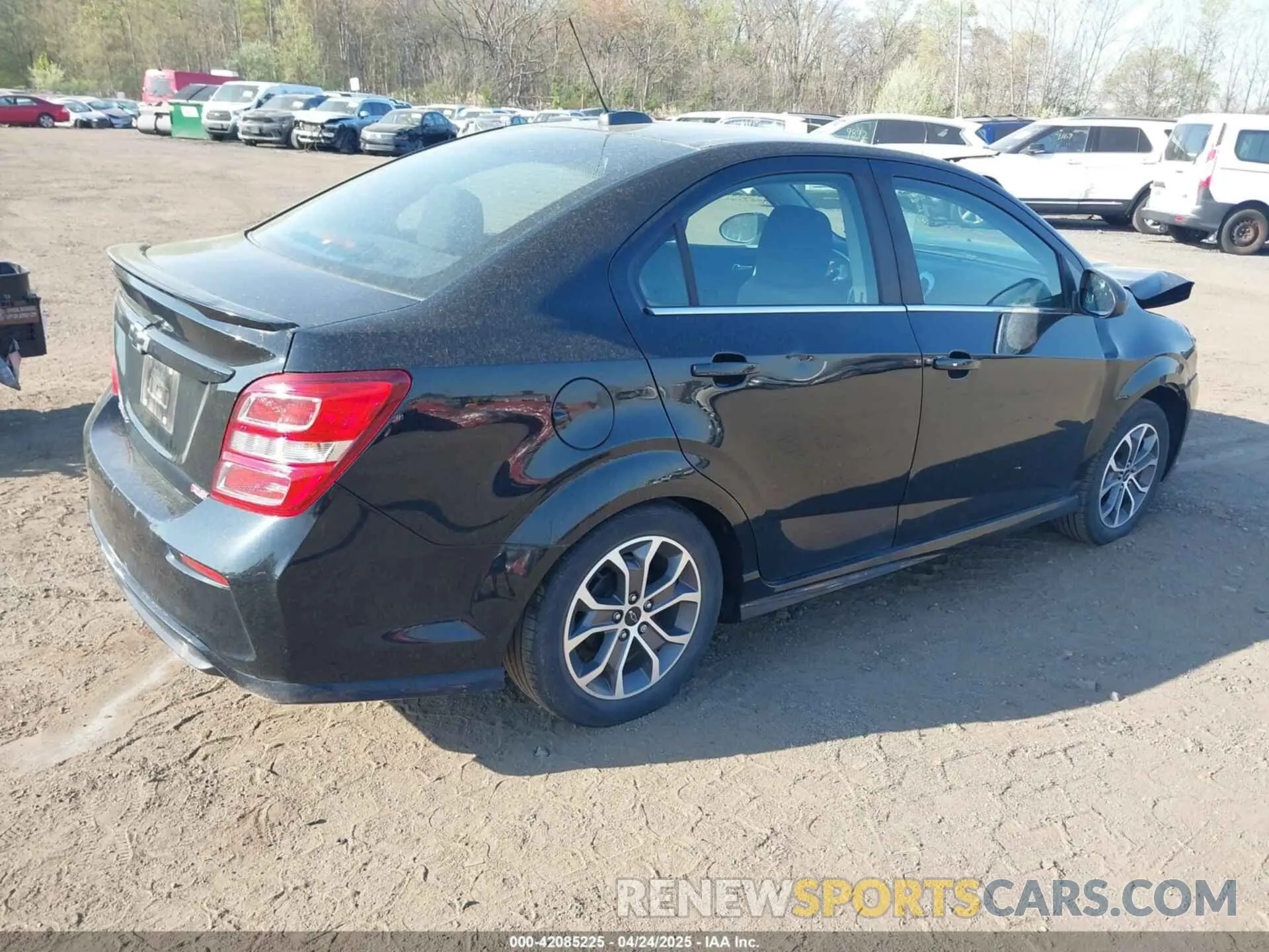 4 fotografías del automóvil dañado 1G1JD5SB6L4140998 CHEVROLET SONIC 2020