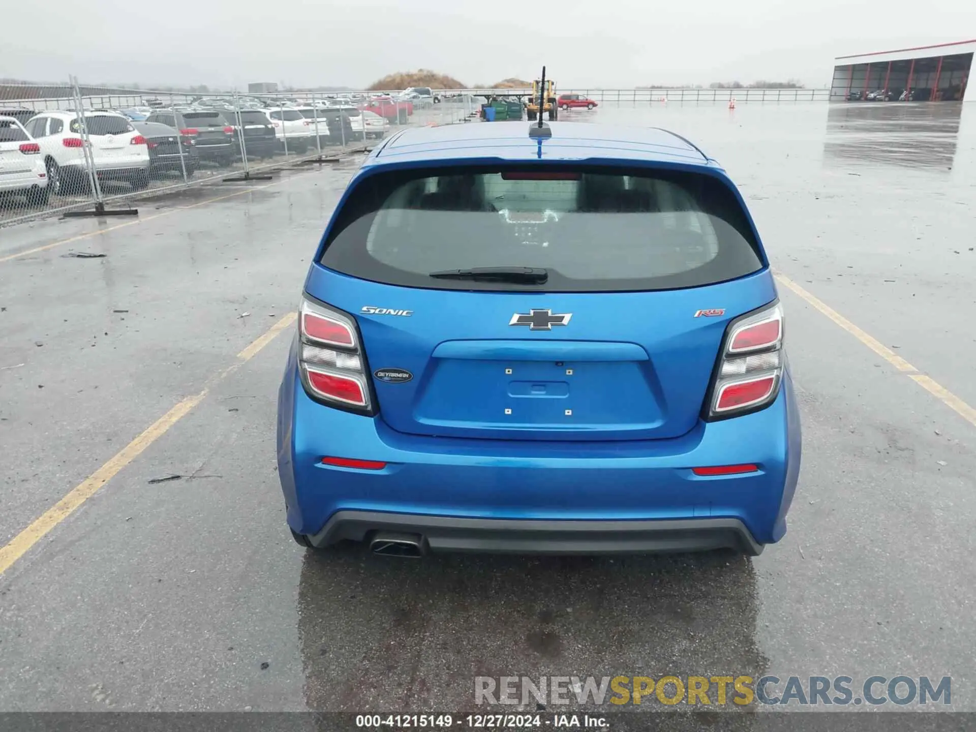 17 fotografías del automóvil dañado 1G1JD6SB4L4107200 CHEVROLET SONIC 2020