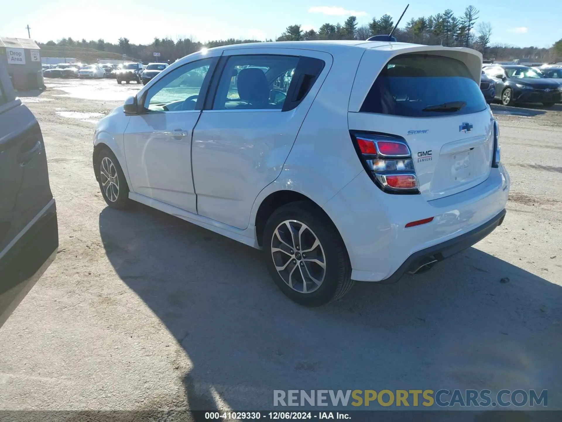 3 fotografías del automóvil dañado 1G1JD6SBXL4118671 CHEVROLET SONIC 2020