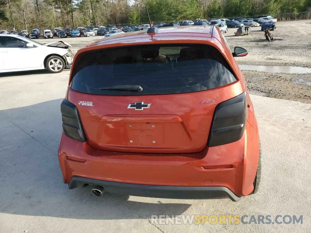 6 fotografías del automóvil dañado 1G1JD6SBXL4137625 CHEVROLET SONIC 2020