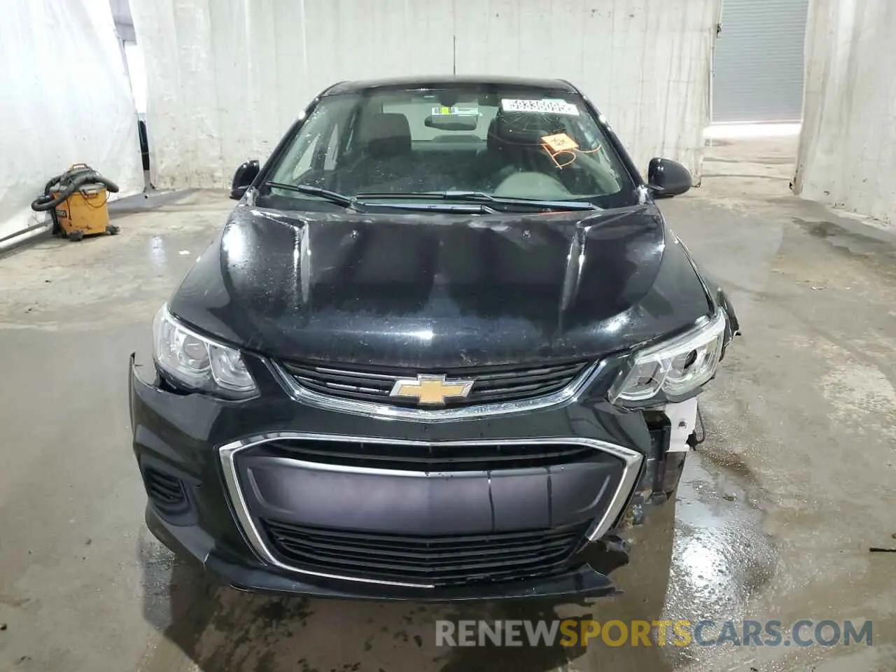5 fotografías del automóvil dañado 1G1JF5SB3L4111646 CHEVROLET SONIC 2020
