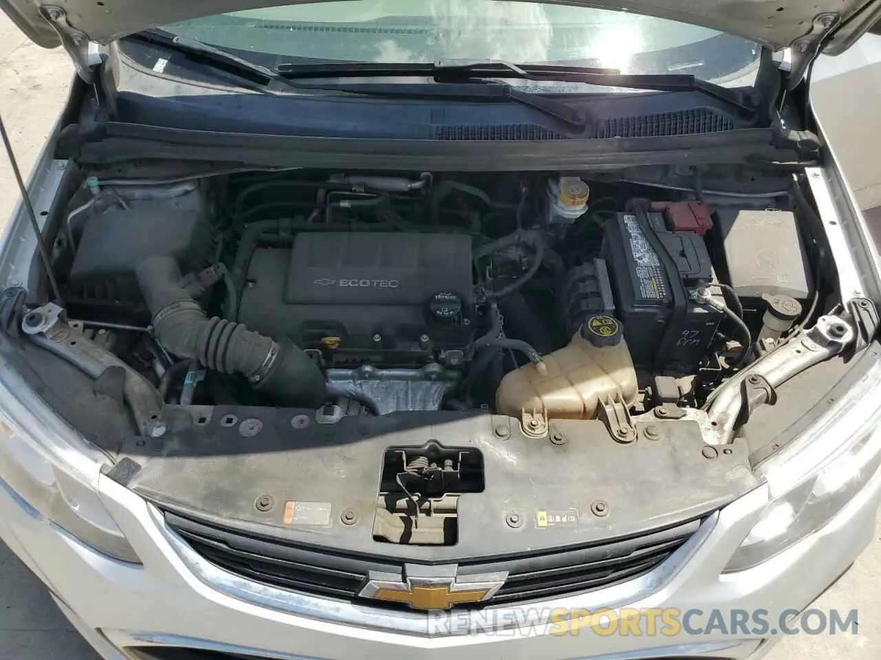 11 fotografías del automóvil dañado 1G1JF5SB9L4114146 CHEVROLET SONIC 2020