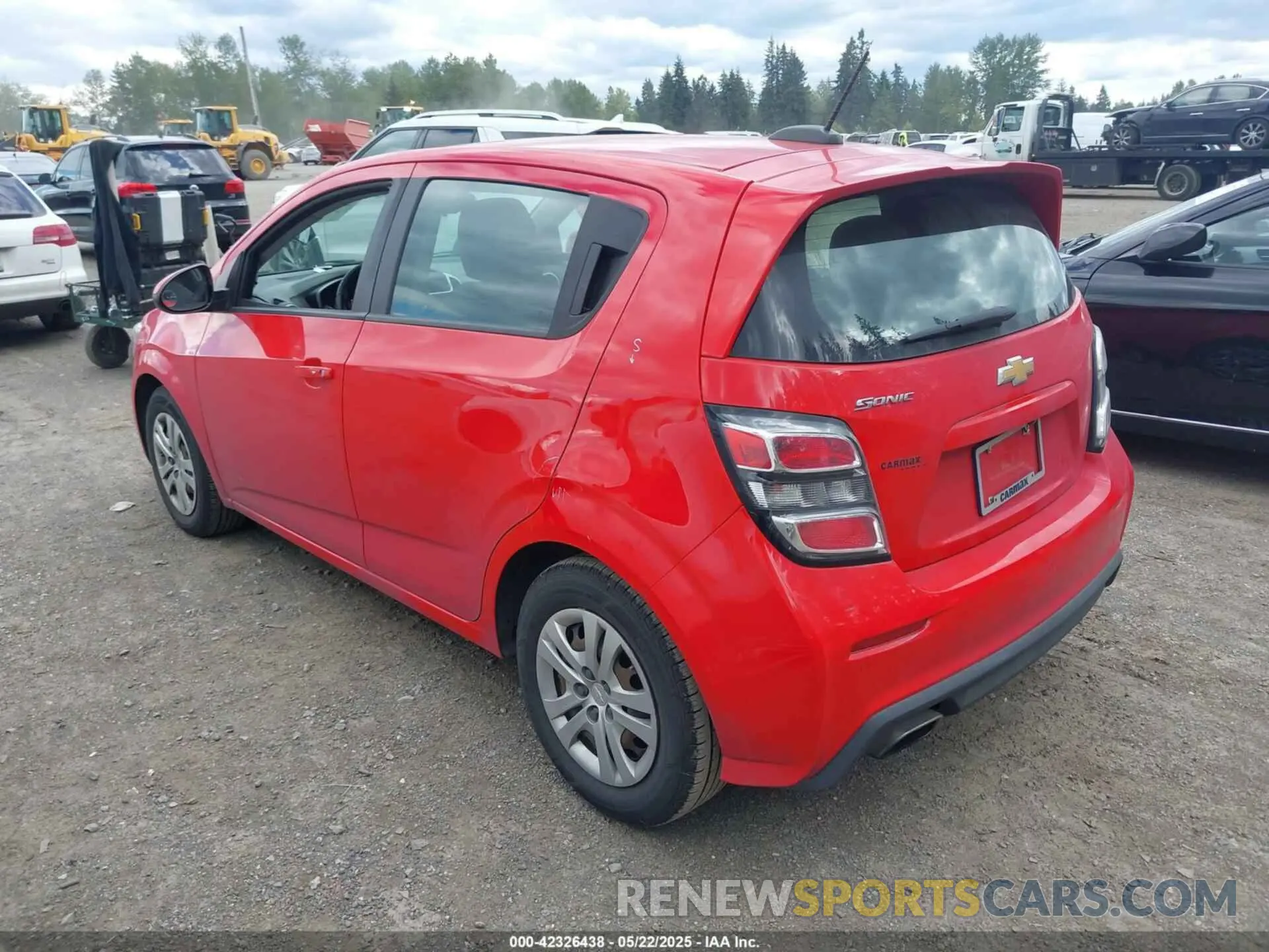 3 fotografías del automóvil dañado 1G1JG6SB2L4115688 CHEVROLET SONIC 2020