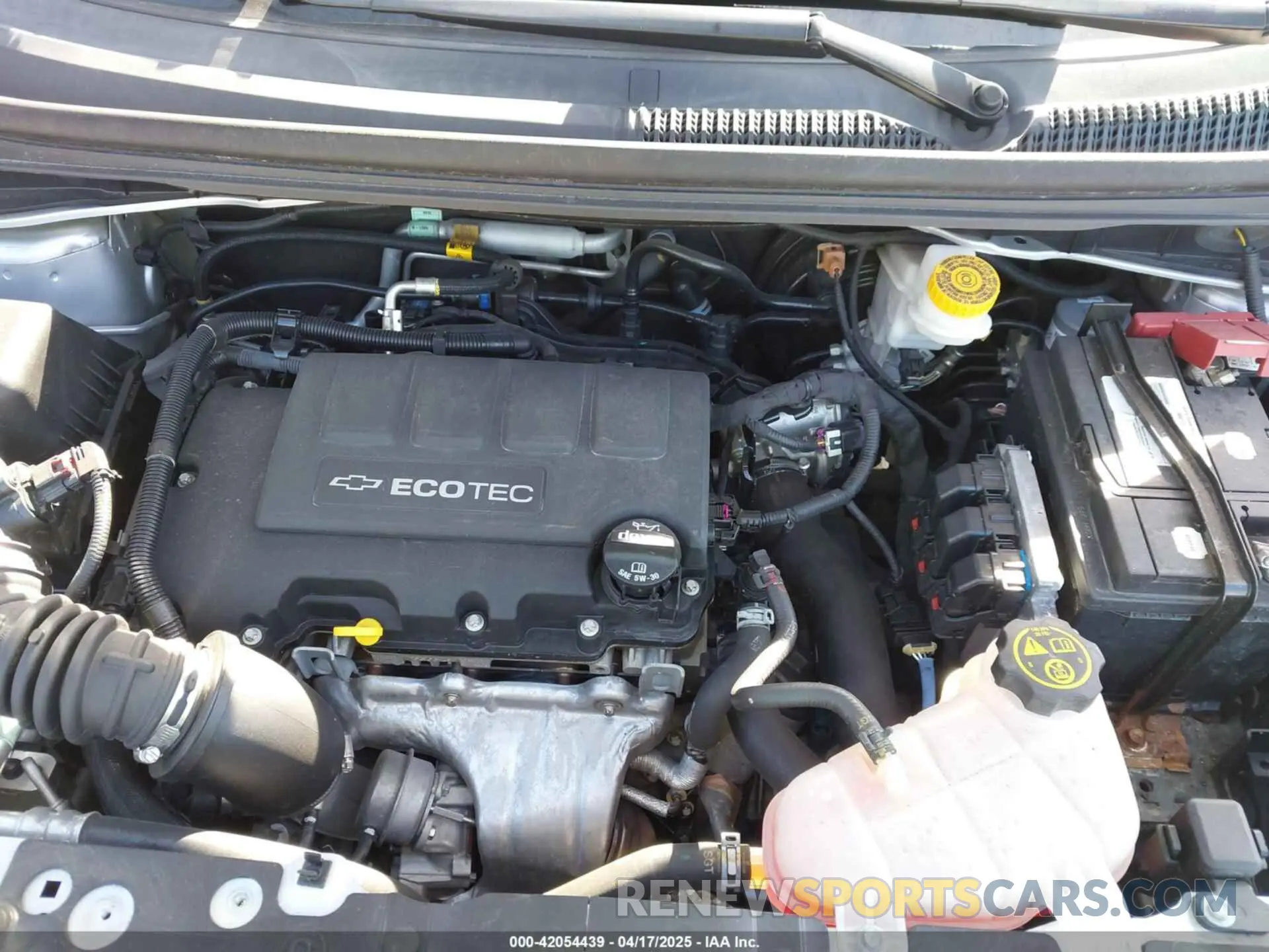 10 fotografías del automóvil dañado 1G1JG6SB7L4123754 CHEVROLET SONIC 2020