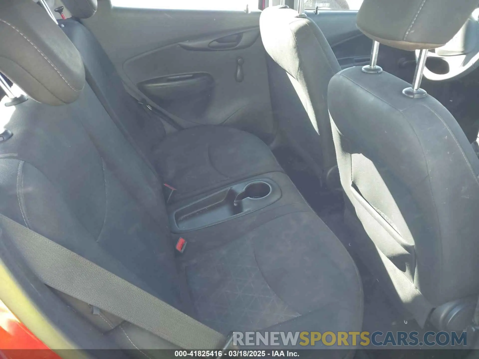 8 fotografías del automóvil dañado KL8CA6SA1KC747801 CHEVROLET SPARK 2019