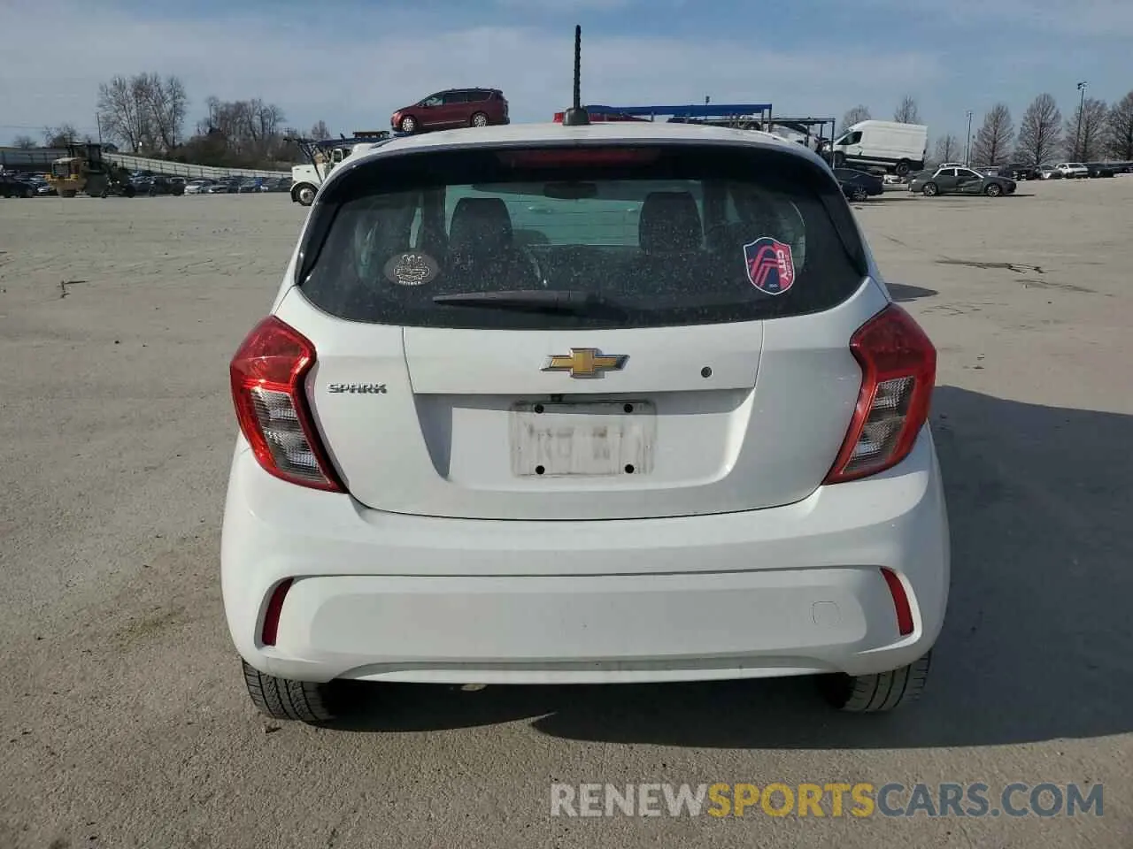 6 fotografías del automóvil dañado KL8CA6SA5KC704367 CHEVROLET SPARK 2019