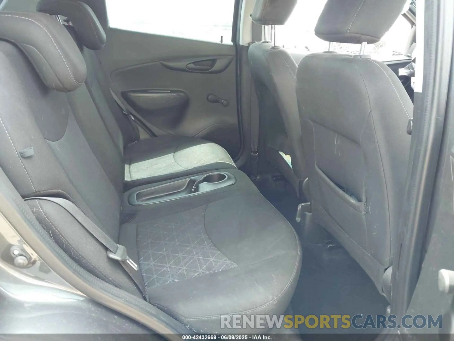 8 fotografías del automóvil dañado KL8CB6SA0KC818838 CHEVROLET SPARK 2019