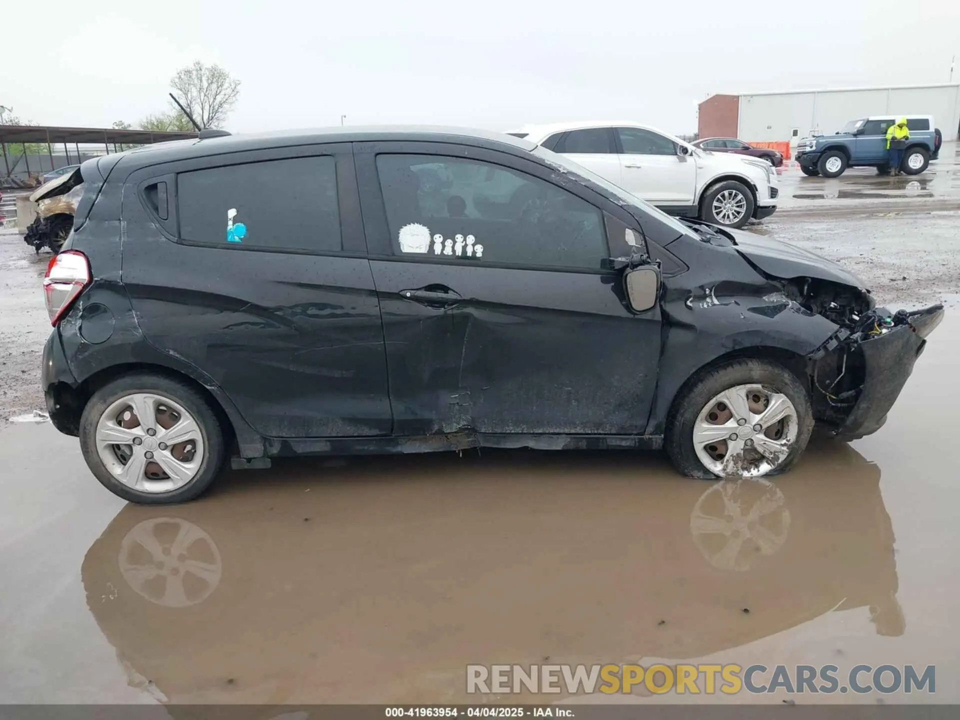12 fotografías del automóvil dañado KL8CB6SA1KC734687 CHEVROLET SPARK 2019