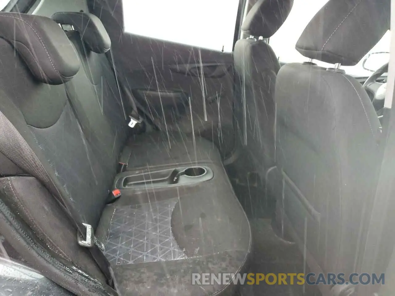 10 fotografías del automóvil dañado KL8CB6SA4KC701067 CHEVROLET SPARK 2019