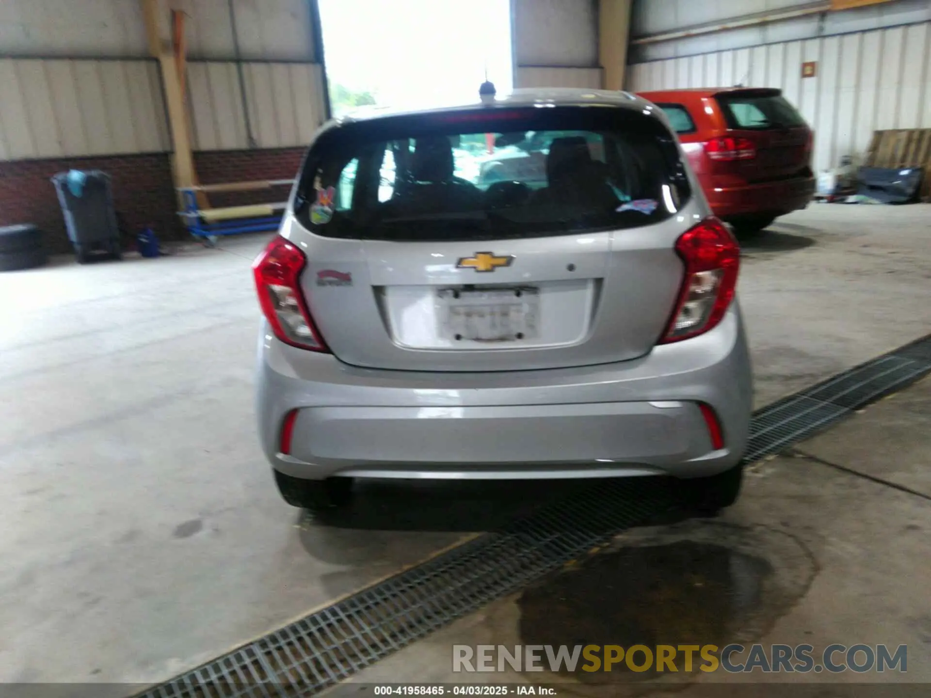 17 fotografías del automóvil dañado KL8CB6SA4KC711565 CHEVROLET SPARK 2019