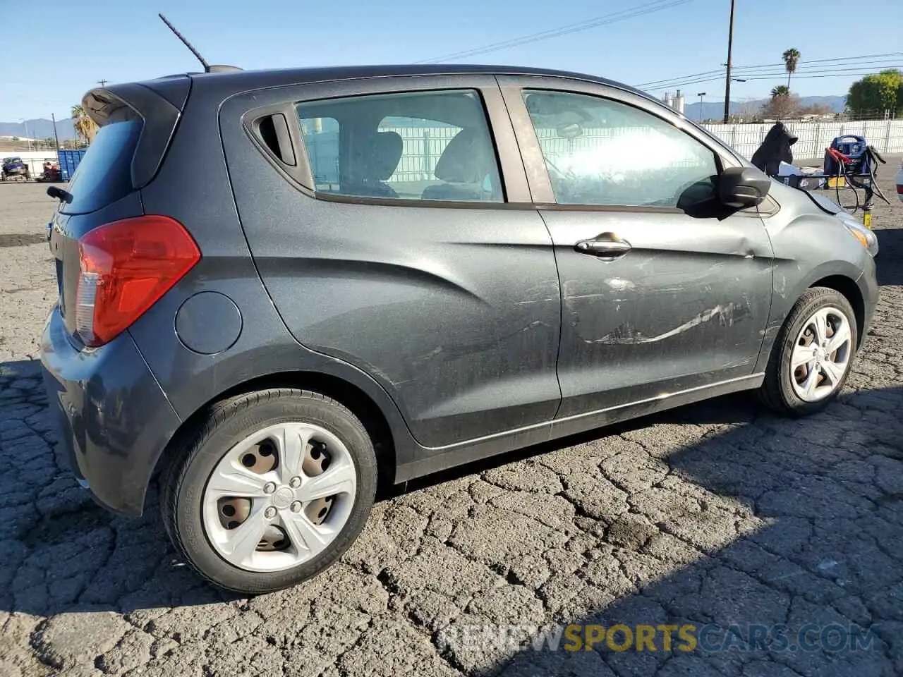 3 fotografías del automóvil dañado KL8CB6SA5KC715334 CHEVROLET SPARK 2019