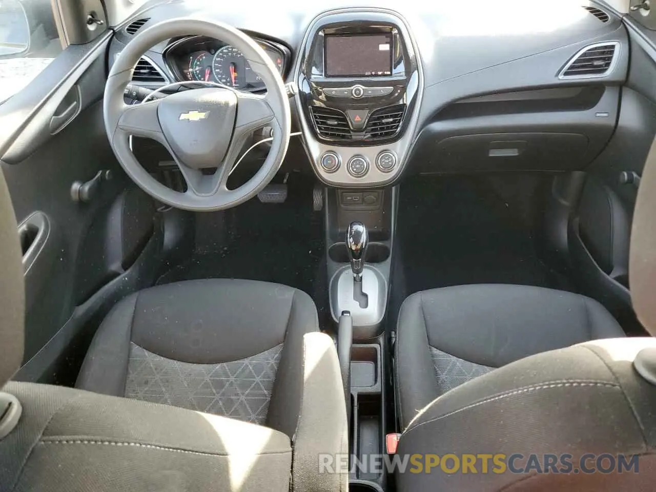 8 fotografías del automóvil dañado KL8CB6SA5KC715334 CHEVROLET SPARK 2019