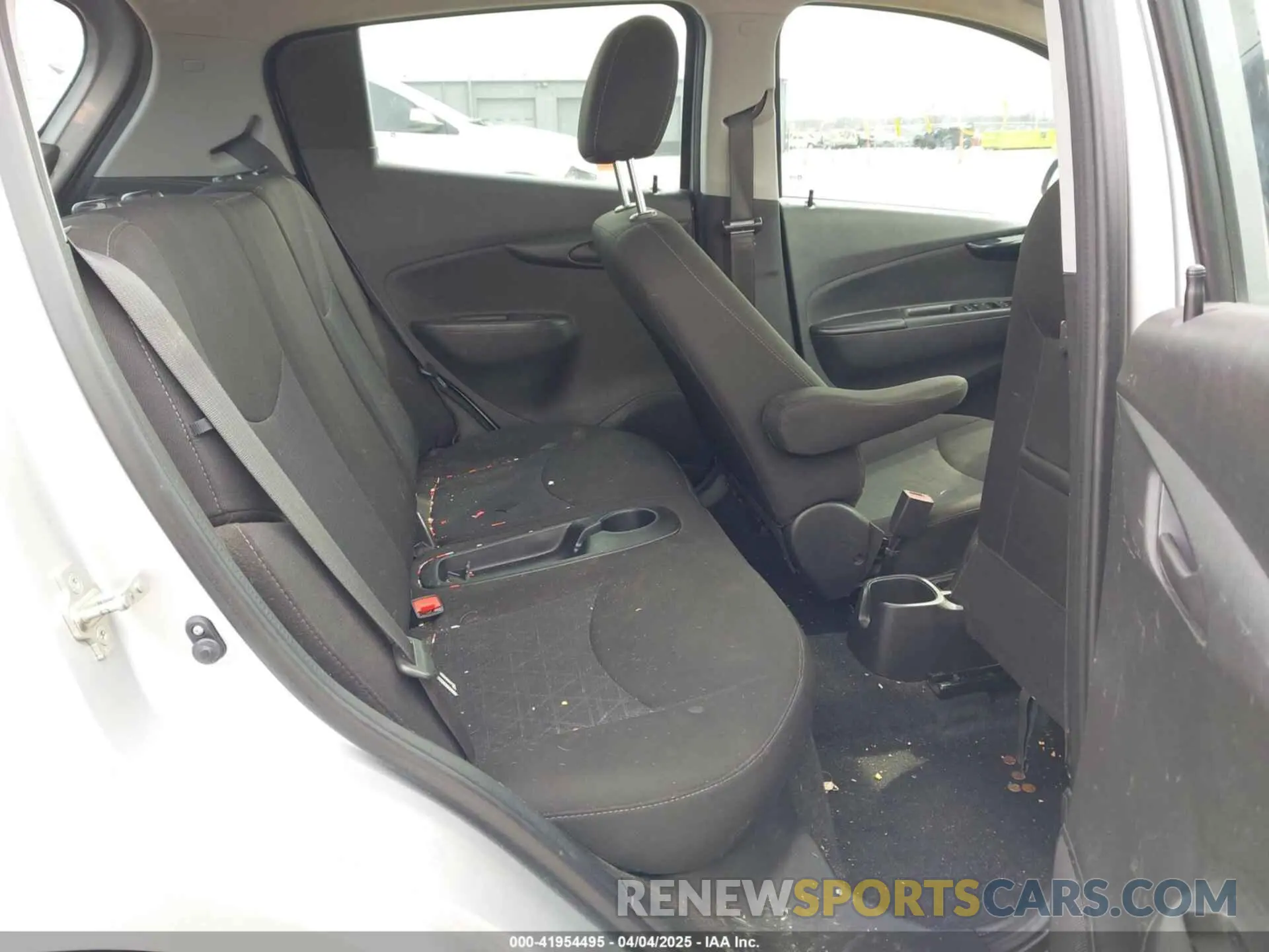 8 fotografías del automóvil dañado KL8CD6SA0KC724629 CHEVROLET SPARK 2019