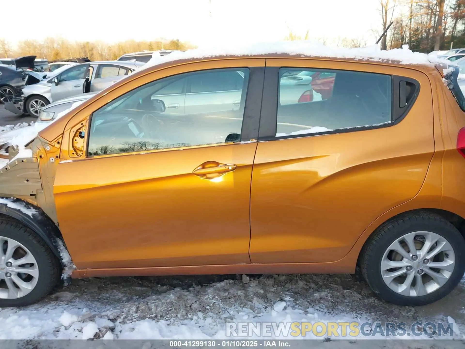 14 fotografías del automóvil dañado KL8CD6SA3KC710207 CHEVROLET SPARK 2019