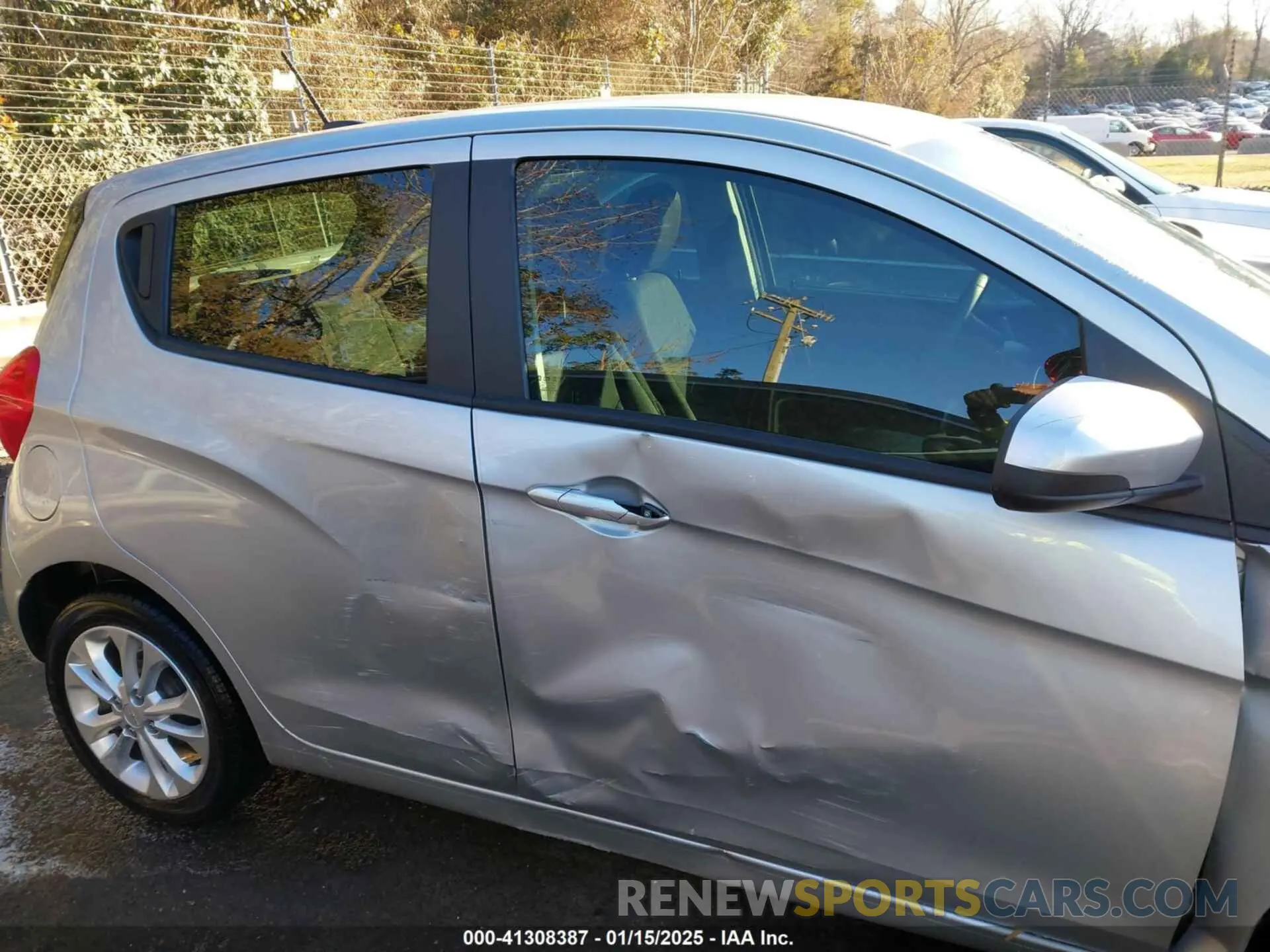 13 fotografías del automóvil dañado KL8CD6SA6KC723033 CHEVROLET SPARK 2019