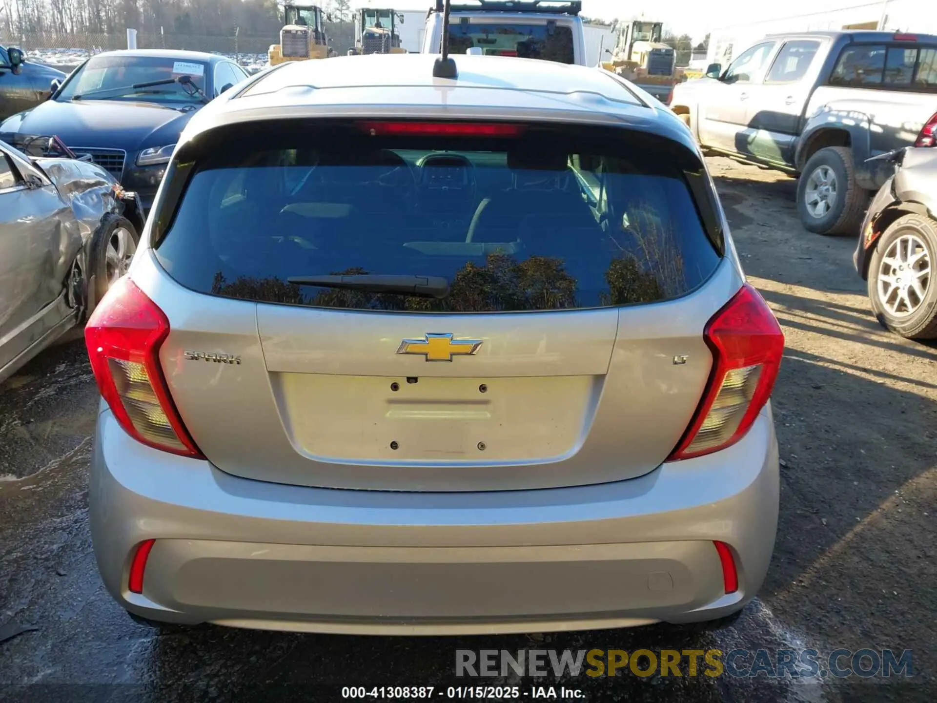 16 fotografías del automóvil dañado KL8CD6SA6KC723033 CHEVROLET SPARK 2019