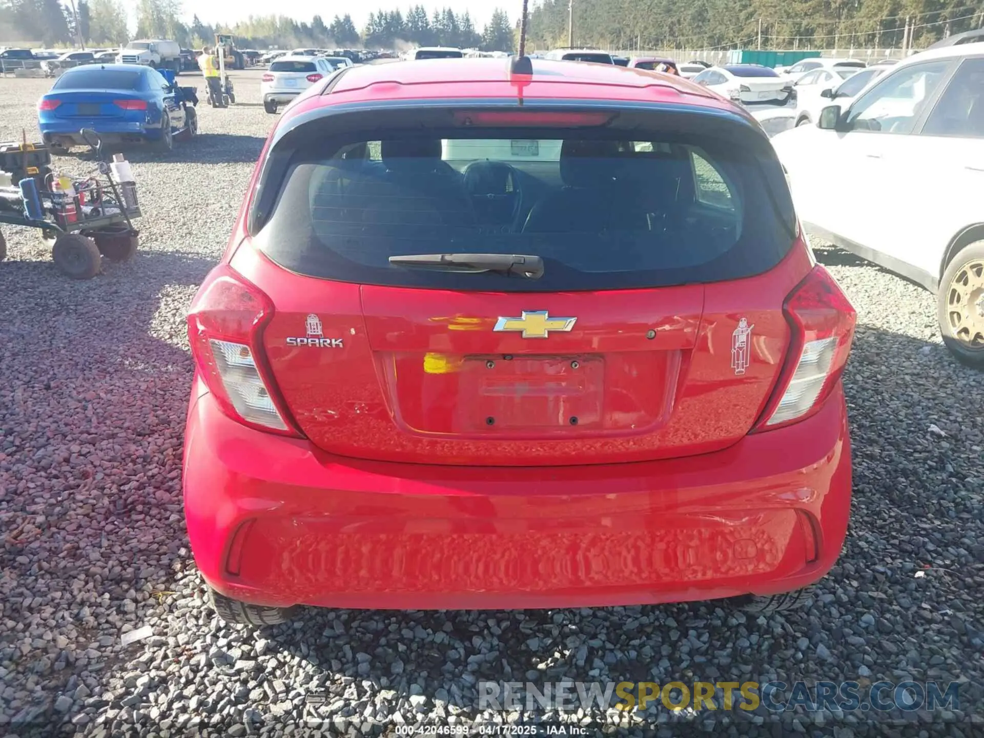 17 fotografías del automóvil dañado KL8CA6SA1LC432529 CHEVROLET SPARK 2020