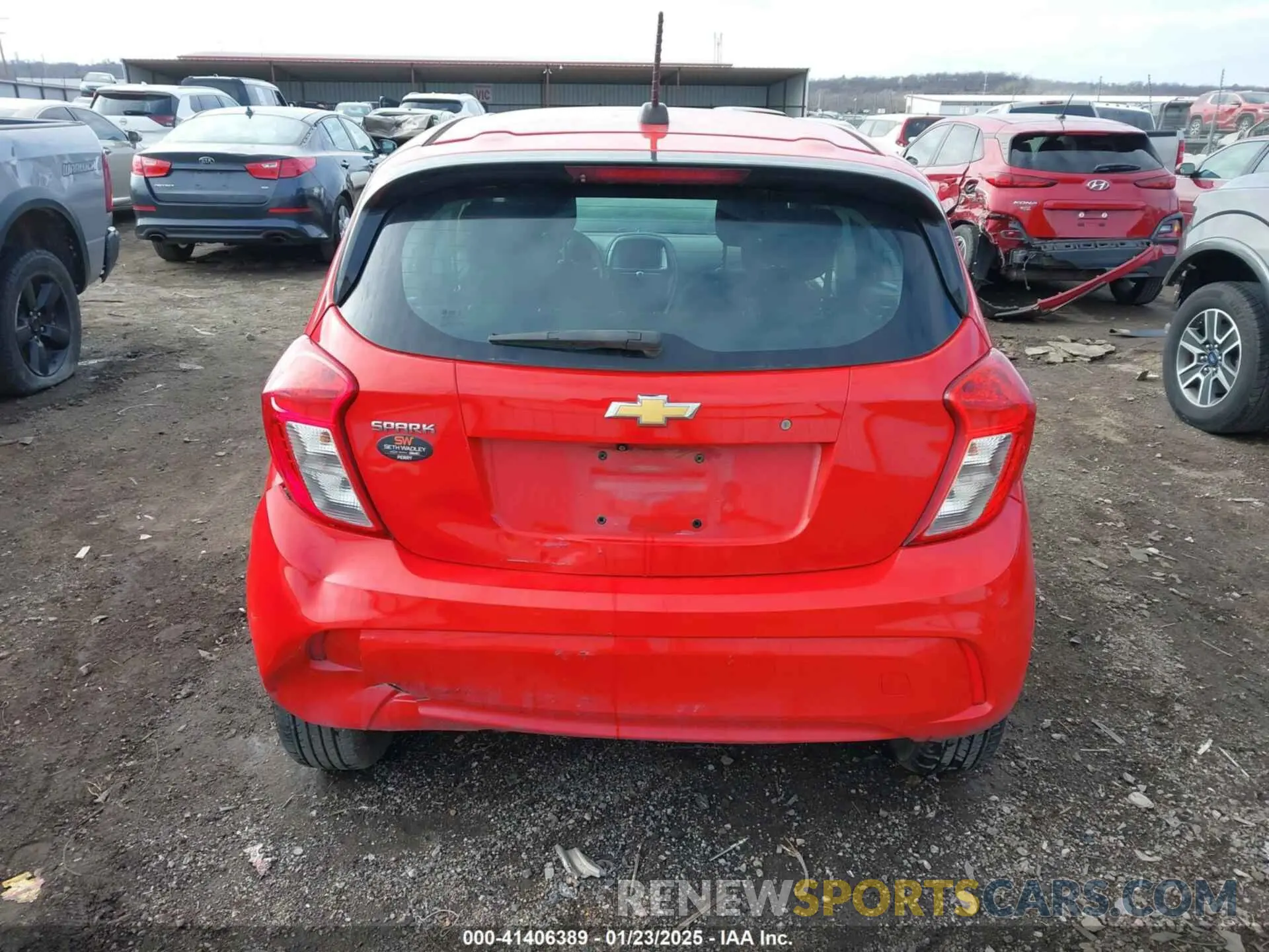 15 fotografías del automóvil dañado KL8CB6SA0LC412396 CHEVROLET SPARK 2020