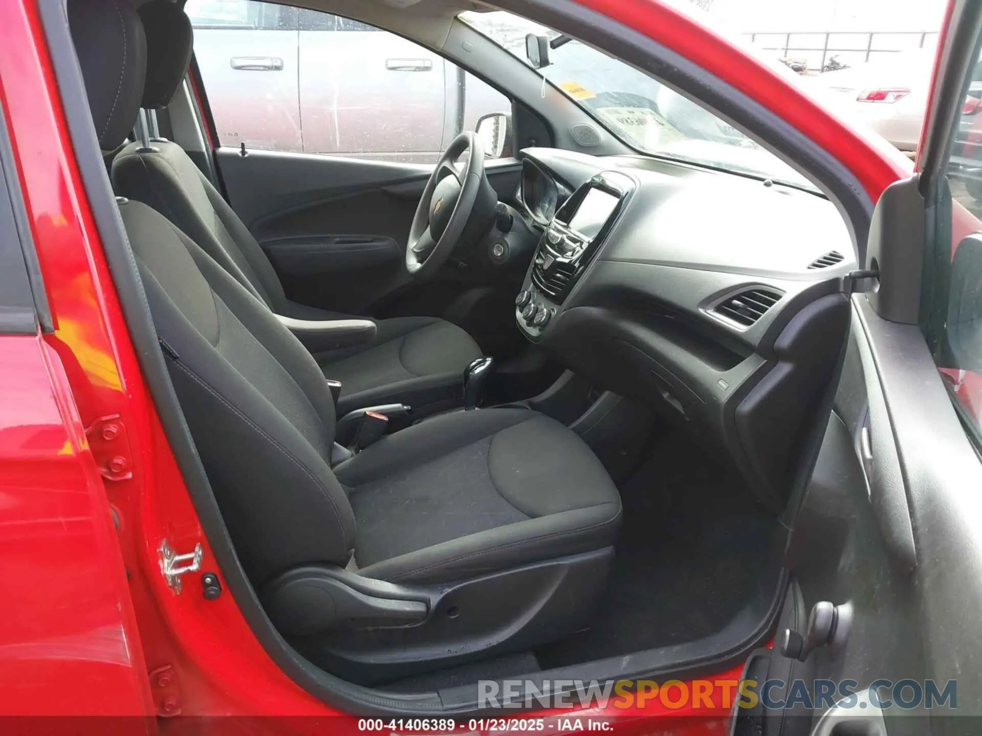 5 fotografías del automóvil dañado KL8CB6SA0LC412396 CHEVROLET SPARK 2020