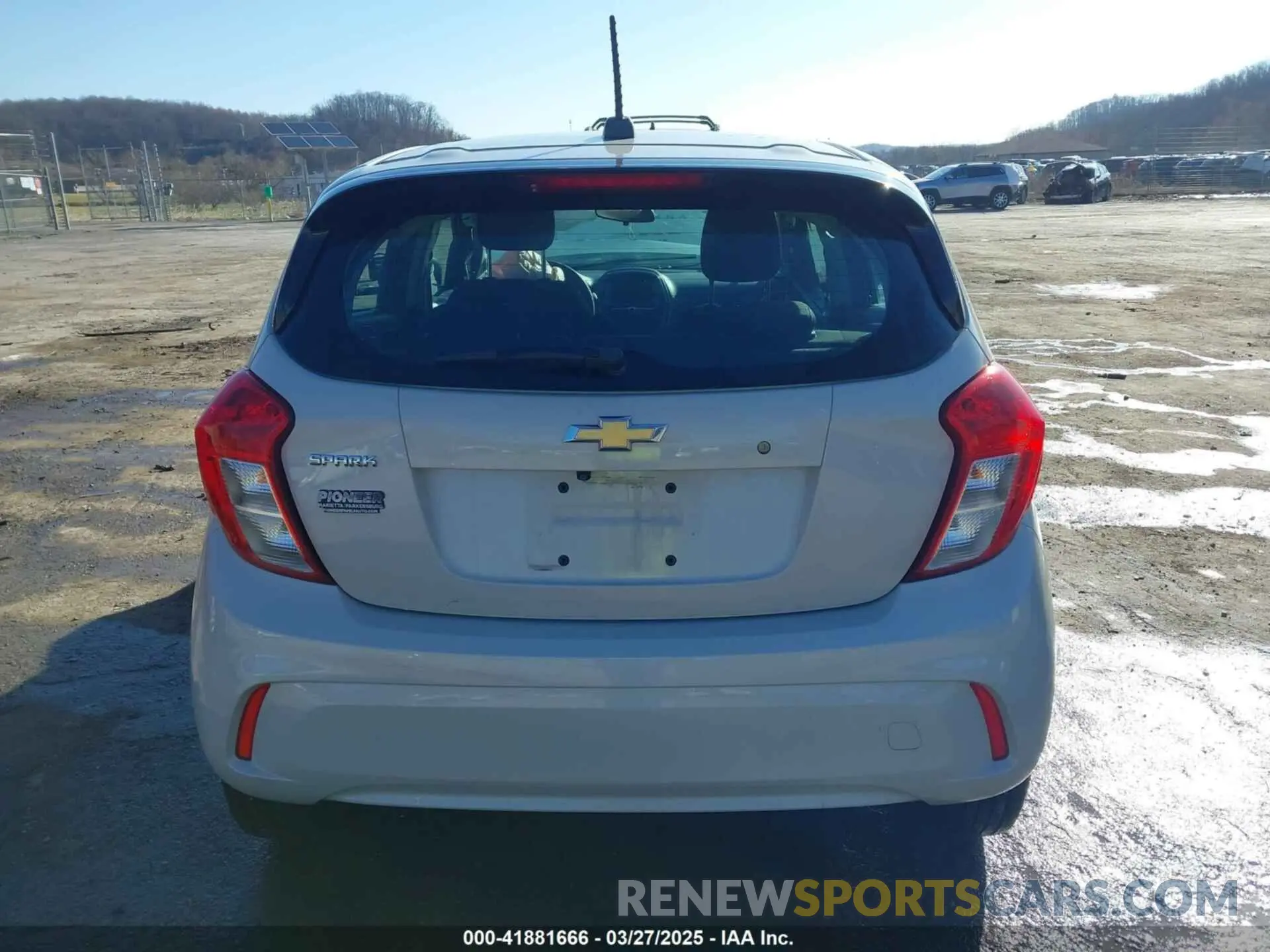 16 fotografías del automóvil dañado KL8CB6SA0LC414357 CHEVROLET SPARK 2020