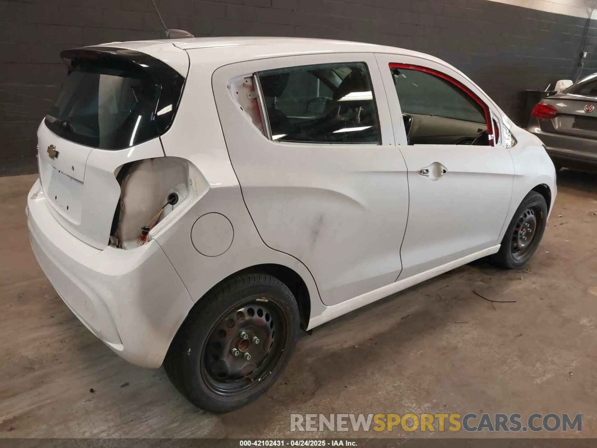 4 fotografías del automóvil dañado KL8CB6SA0LC423561 CHEVROLET SPARK 2020
